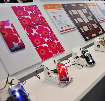 Fashion-oriented phones like these were also previously spotted at last year's CommunicAsia.