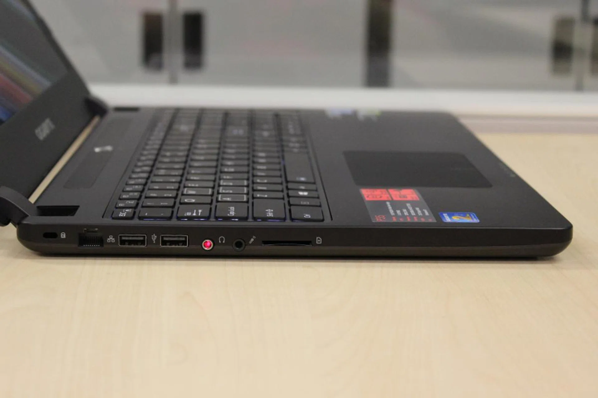 On the left of the Gigabyte P35X V3, you get the Ethernet port, two USB 2.0 ports, the audio jacks and the SD card reader slot.