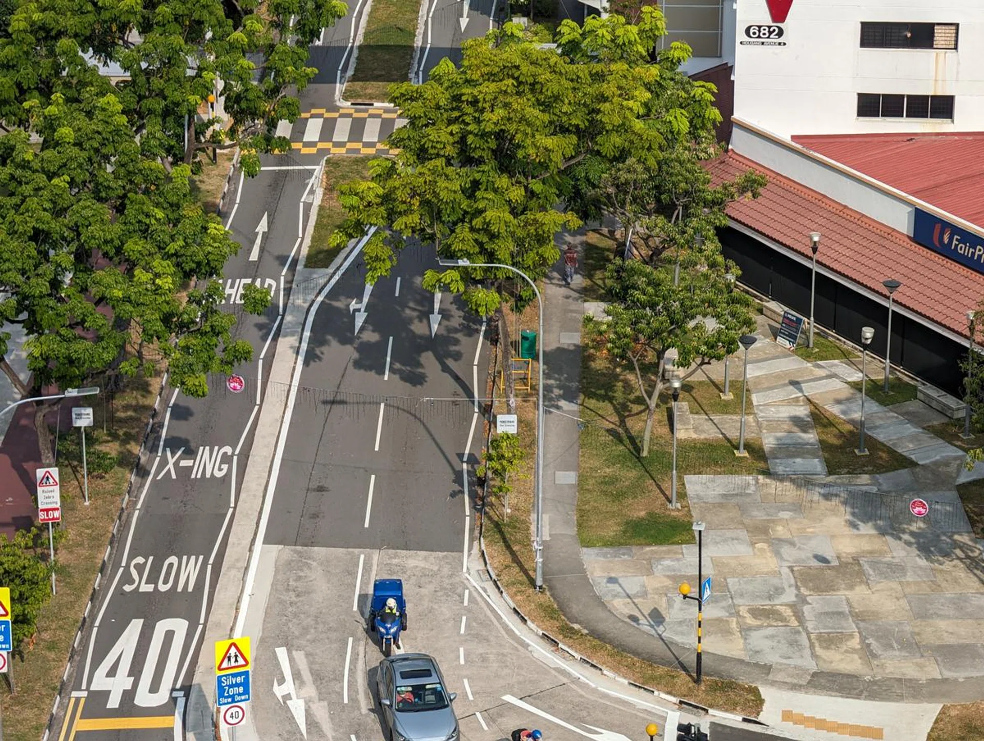 Google Pixel 8 Pro, 5x optical zoom.