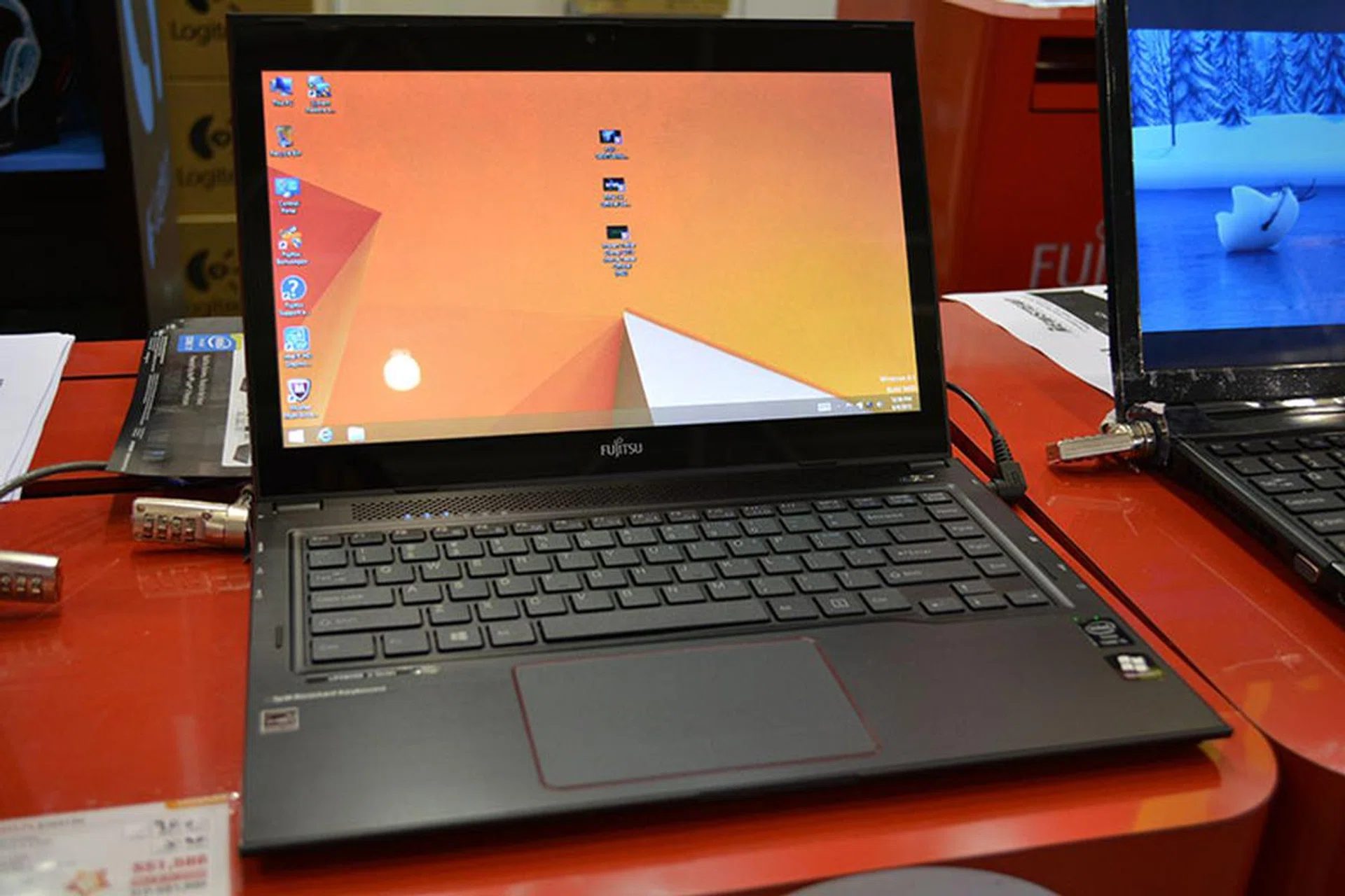 The Fujitsu Lifebook UH574 is a 13.3-inch ultrabook that is highly portable thanks to its light weight and long battery life. Under the hood, it has an Intel Core i7-4500U processor, 8GB of RAM and a hybrid 500GB storage drive. There are also a few goodies bundled with it, in the form of a free upgrade to a 3-year warranty and a Fujitsu carrier case. It can be had for $1,588, down from a usual price of $1,888. 