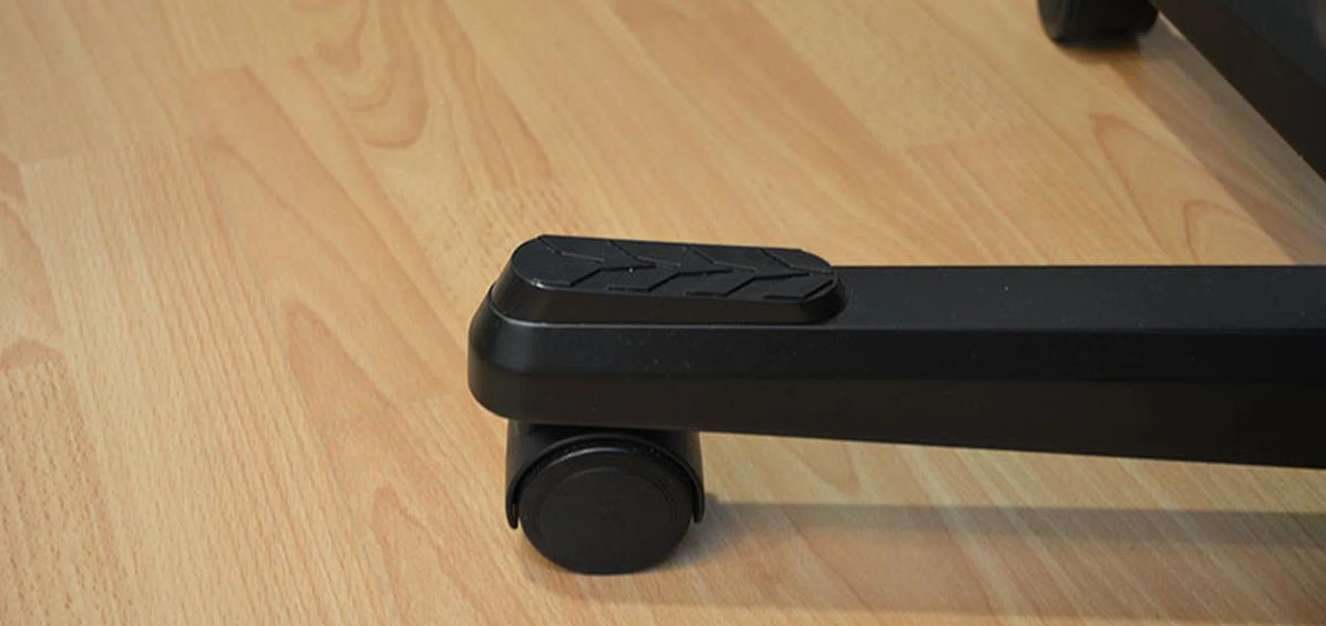 Unlike the Throne, the DXRacer features plastic snap-on covers that have to be manually attached.