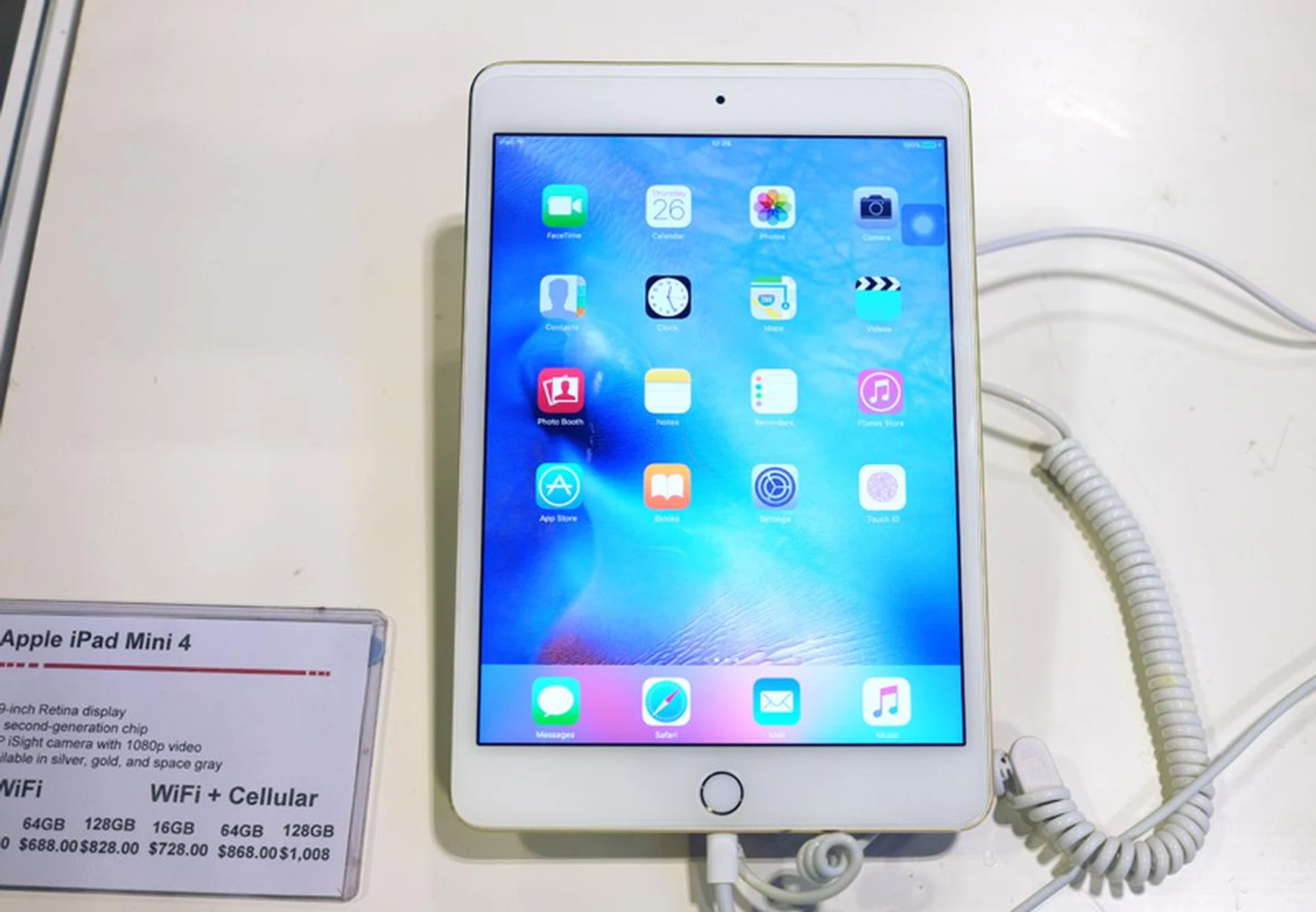 The iPad Mini 4 is the thinnest and lightest tablet Apple has ever made, and it also has a more powerful processor and much better display than the iPad Mini 3. Grab one at CEE starting at just S$548 and get a free screen protector and case (total worth: $58)