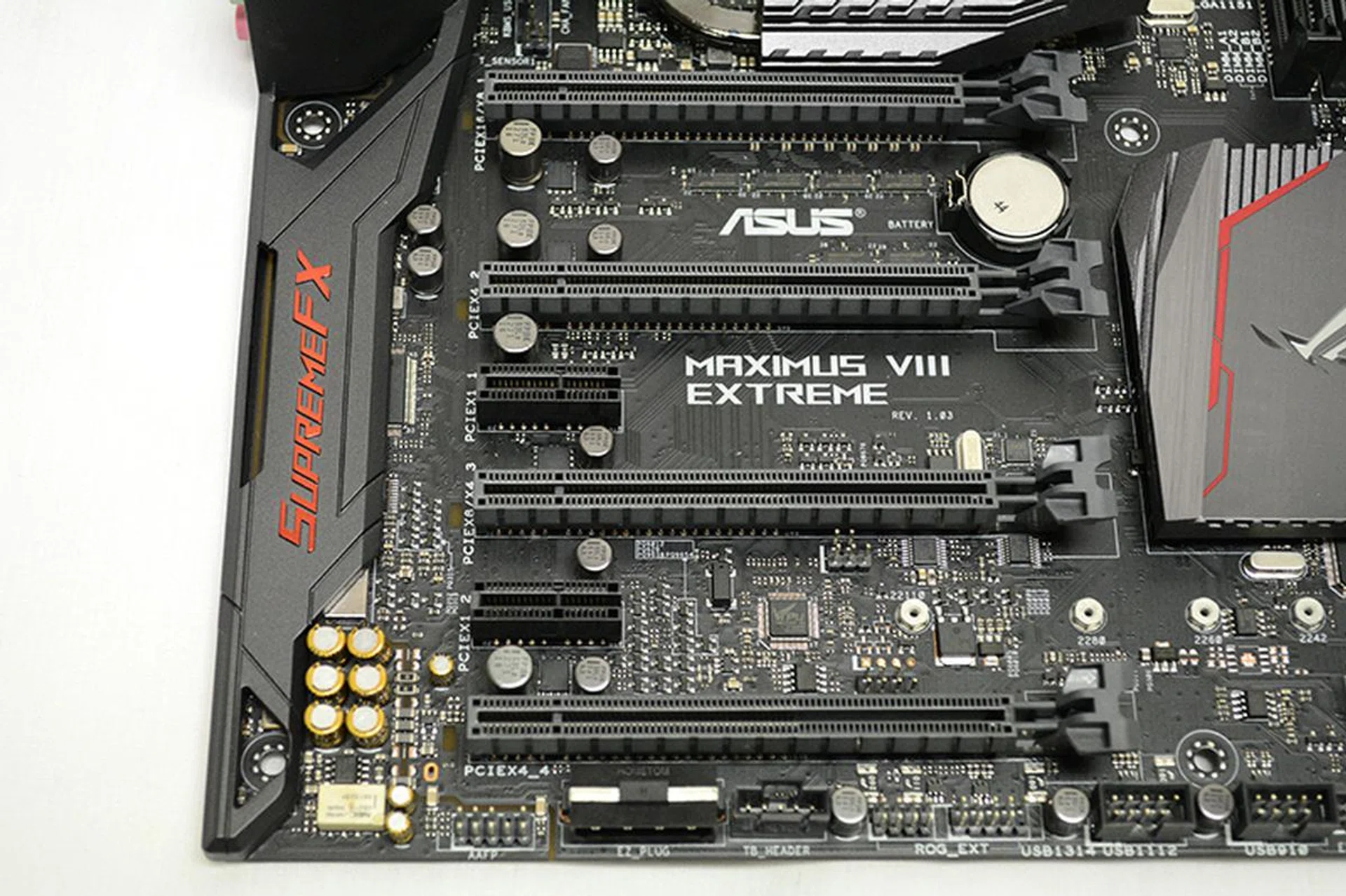 ASUS Maximus VIII Extreme PCIe slots