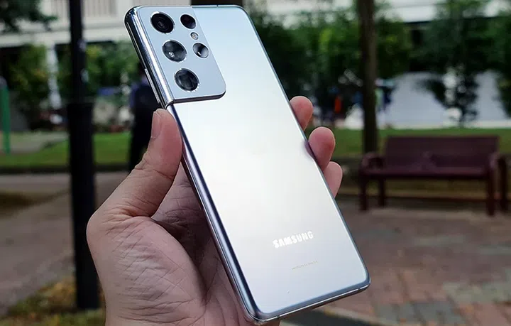 The Samsung Galaxy S21 Ultra 5G.