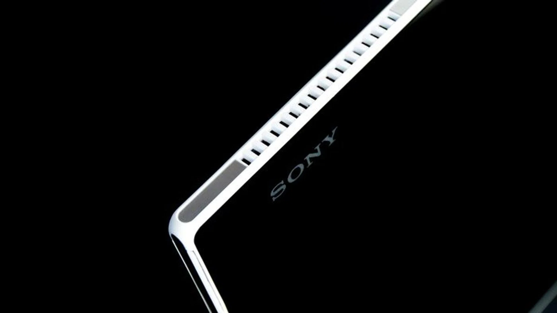 The machine's heat vents are found on the top left corner of the tablet. So unfortunately, the Vaio Tap 11 isn't waterproof like Sony's other top-of-the-line mobility products. Then again, this is more of a computing product since Sony classifies it as a notebook (well, it has Ultrabook specs).