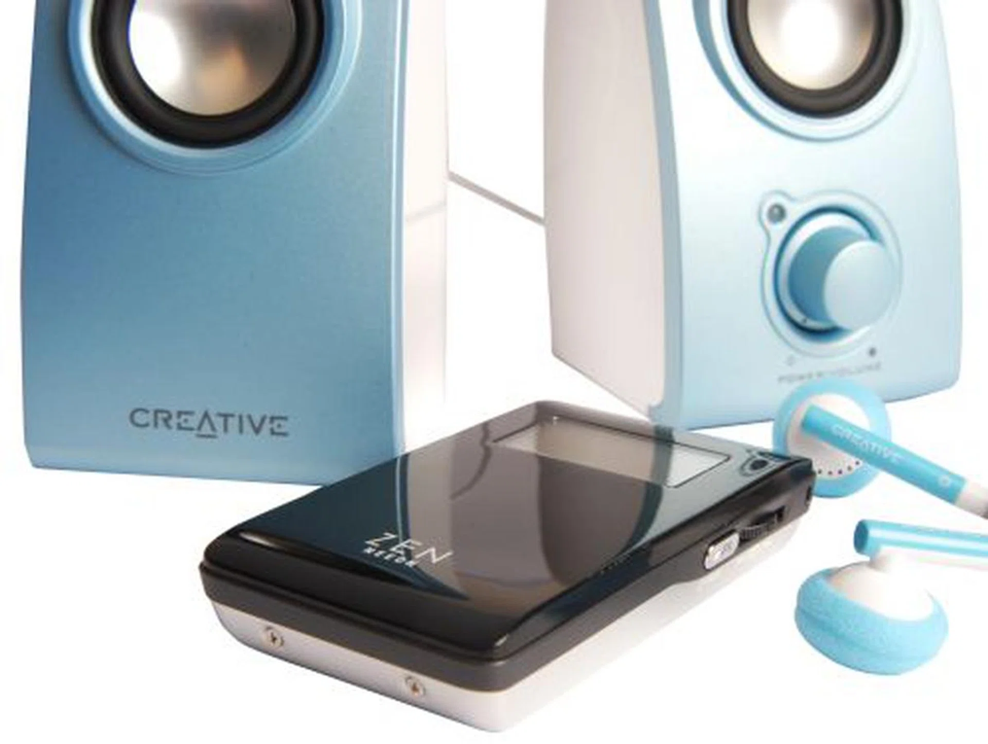 Accessorizing was also part of the deal with the Creative Zen Neeon, with variable skins for the product.