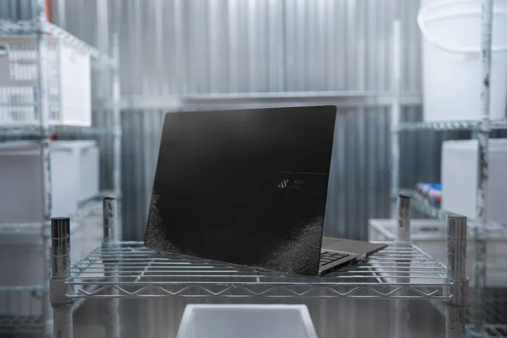 Low Temperature Test. PHOTO: ASUS