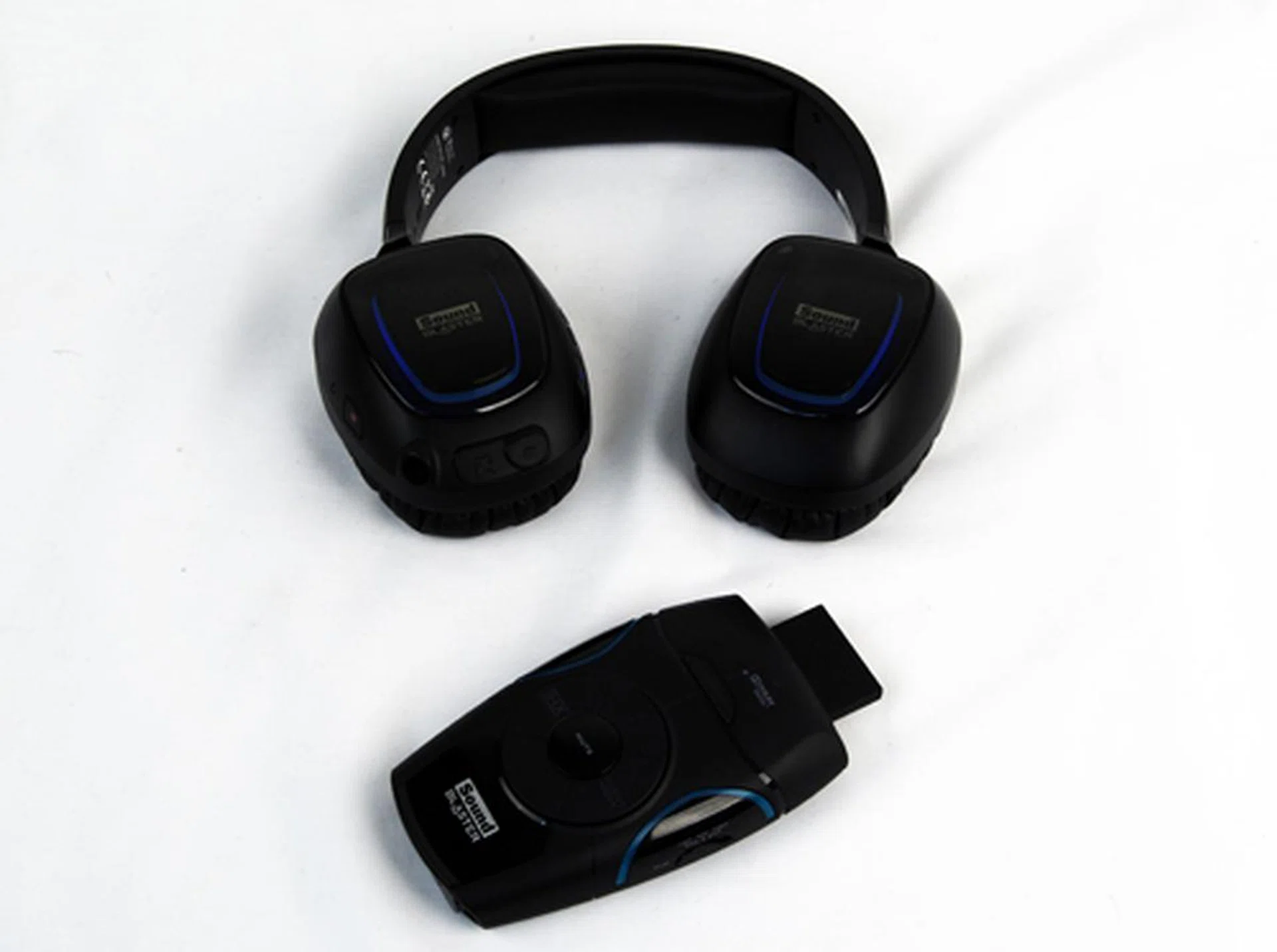 With a price tag of $329, the Creative Headphones is a bit expensive. But you are essentially getting an external sound processor as well as a wireless headset. It's not too bad a deal considering the functions and performance.