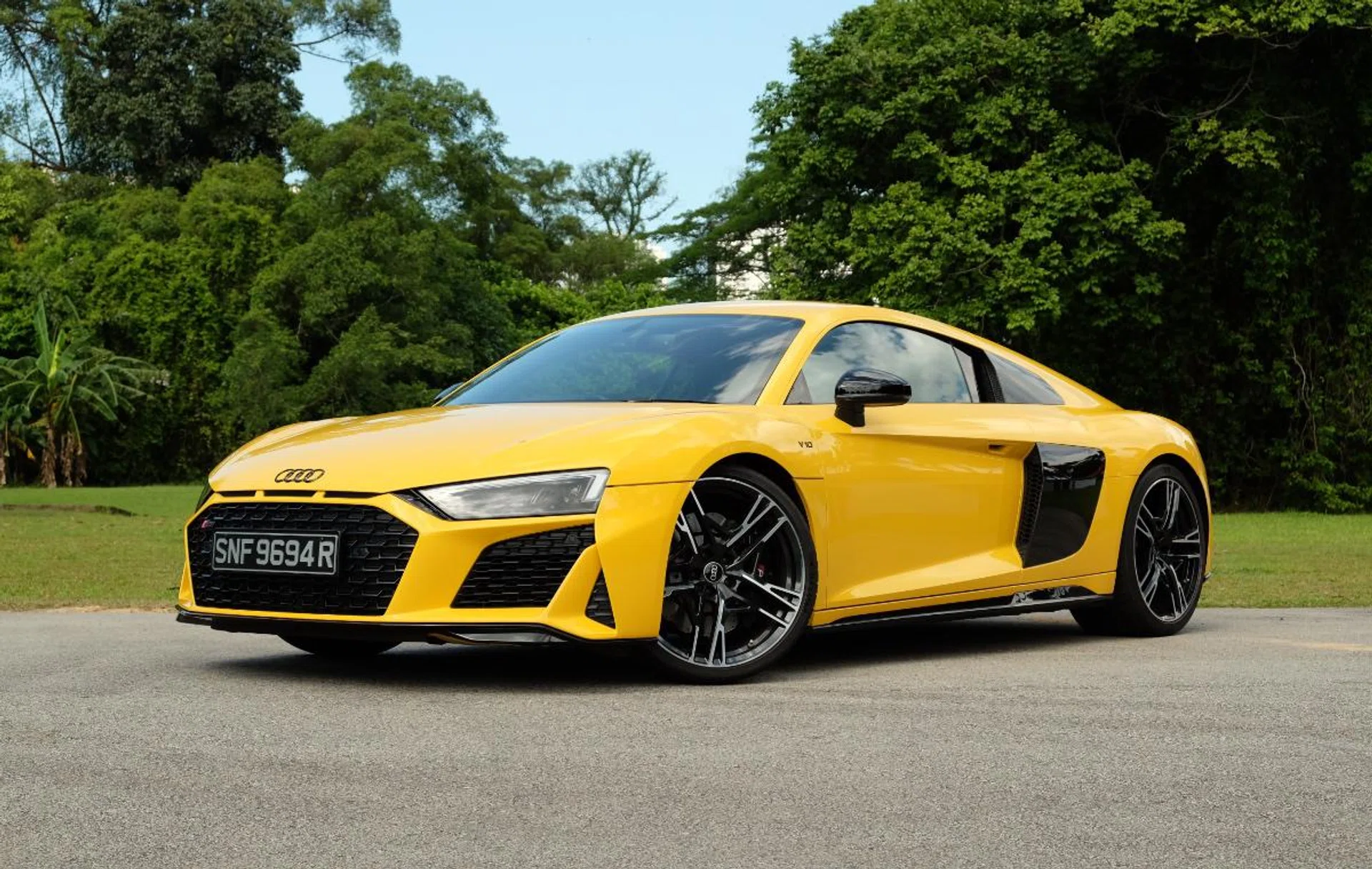 The R8 might be getting on in years but it still looks handsome and striking.