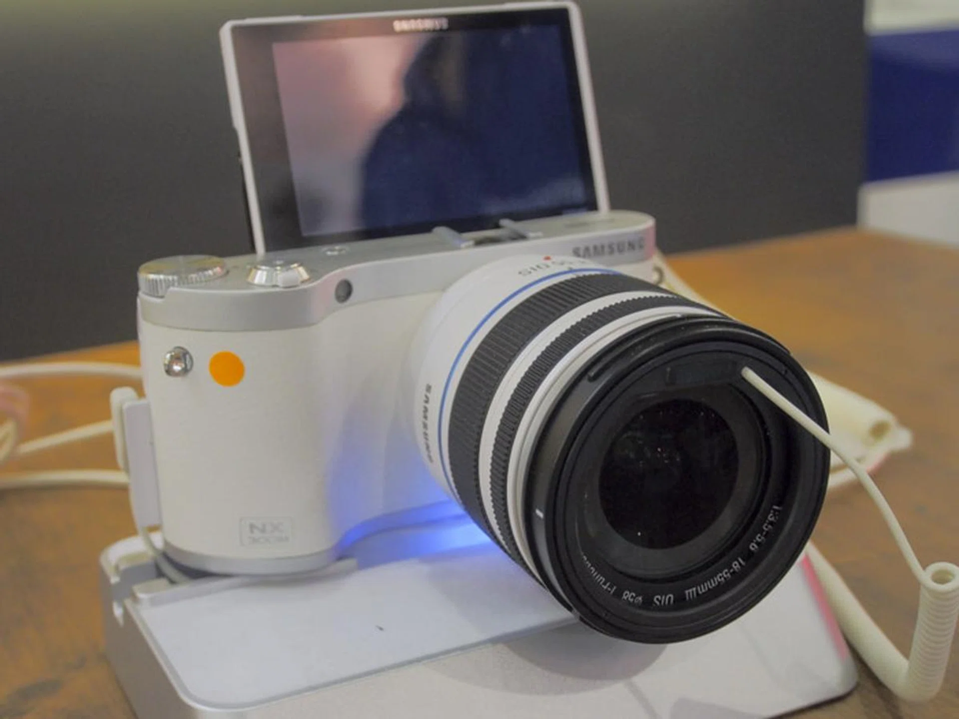 The 20.3-megapixel NX300M is a good second option, as the show price is $699, and you get a $200 NX lens voucher, a Galaxy Tab 3 Lite (7.0") Wi-Fi, one 32GB SD card, one 16 GB SD card, a carrying case, cleaning kit, spare battery, a copy of Adobe Lightroom, a dry box, digital photo frame, tripod and a NX basic workshop.