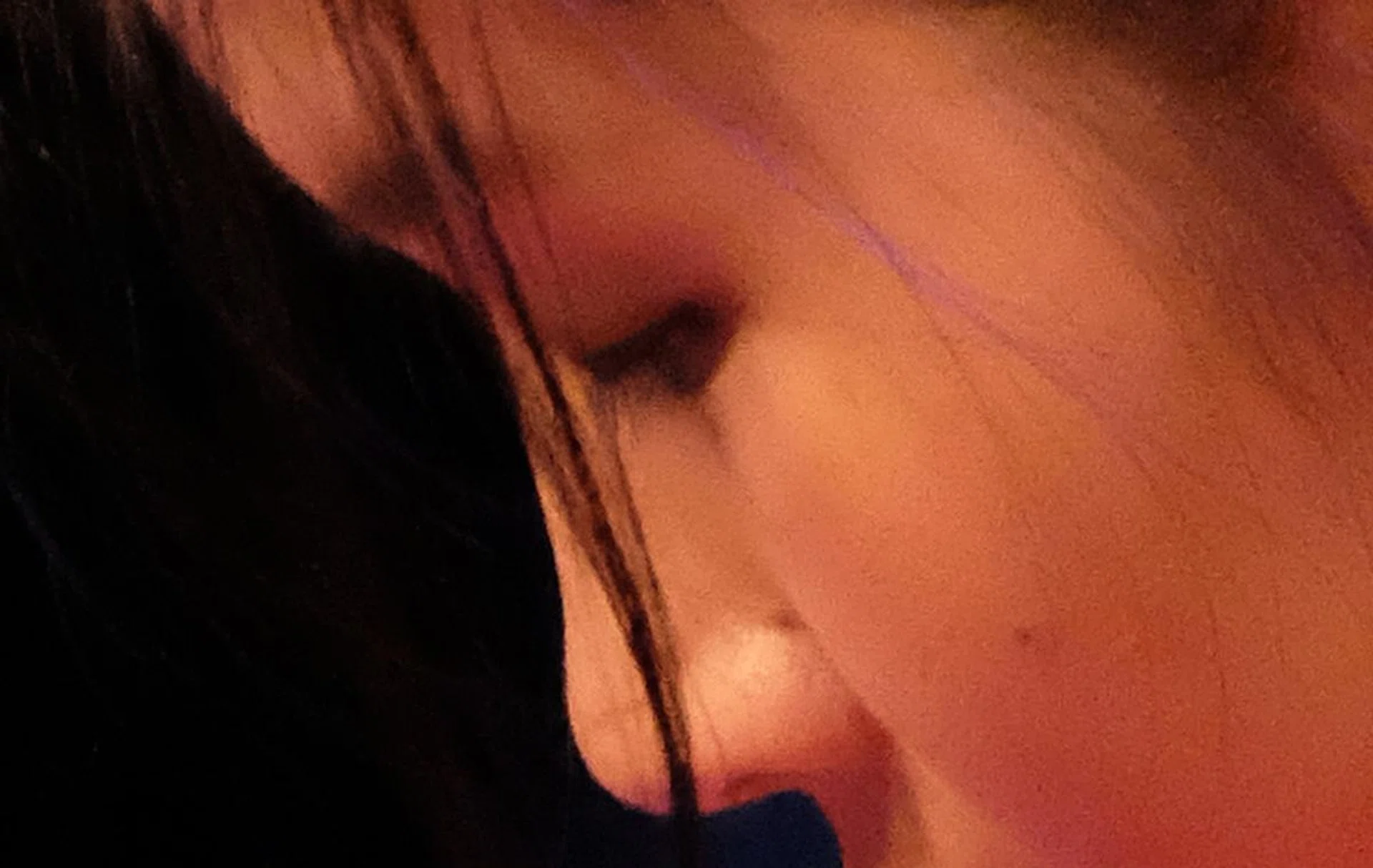100% crop.