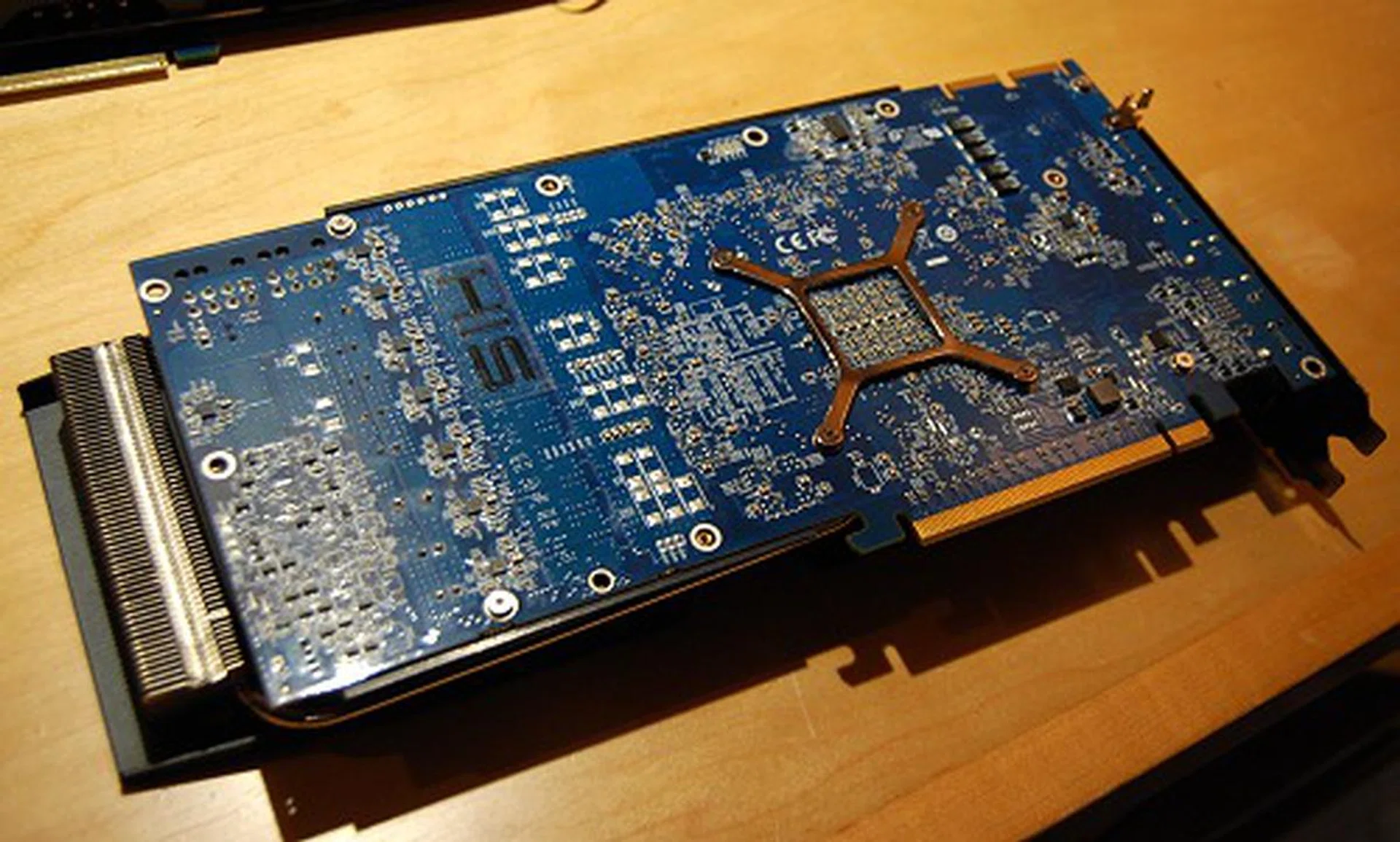 With just a single GPU, the HIS 7970 X doesn’t require the bulk of a rear backplate.
