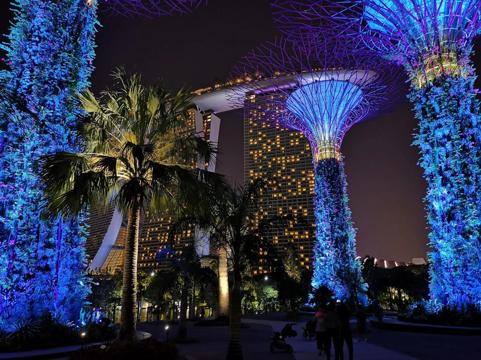 f1.8 at 3.95mm, 1/17 sec, ISO 1,000. Night mode wasn’t even on and the P20 rendered this dark scene beautifully. Image noise is kept to an impressive low and the scene is sharp even without OIS.