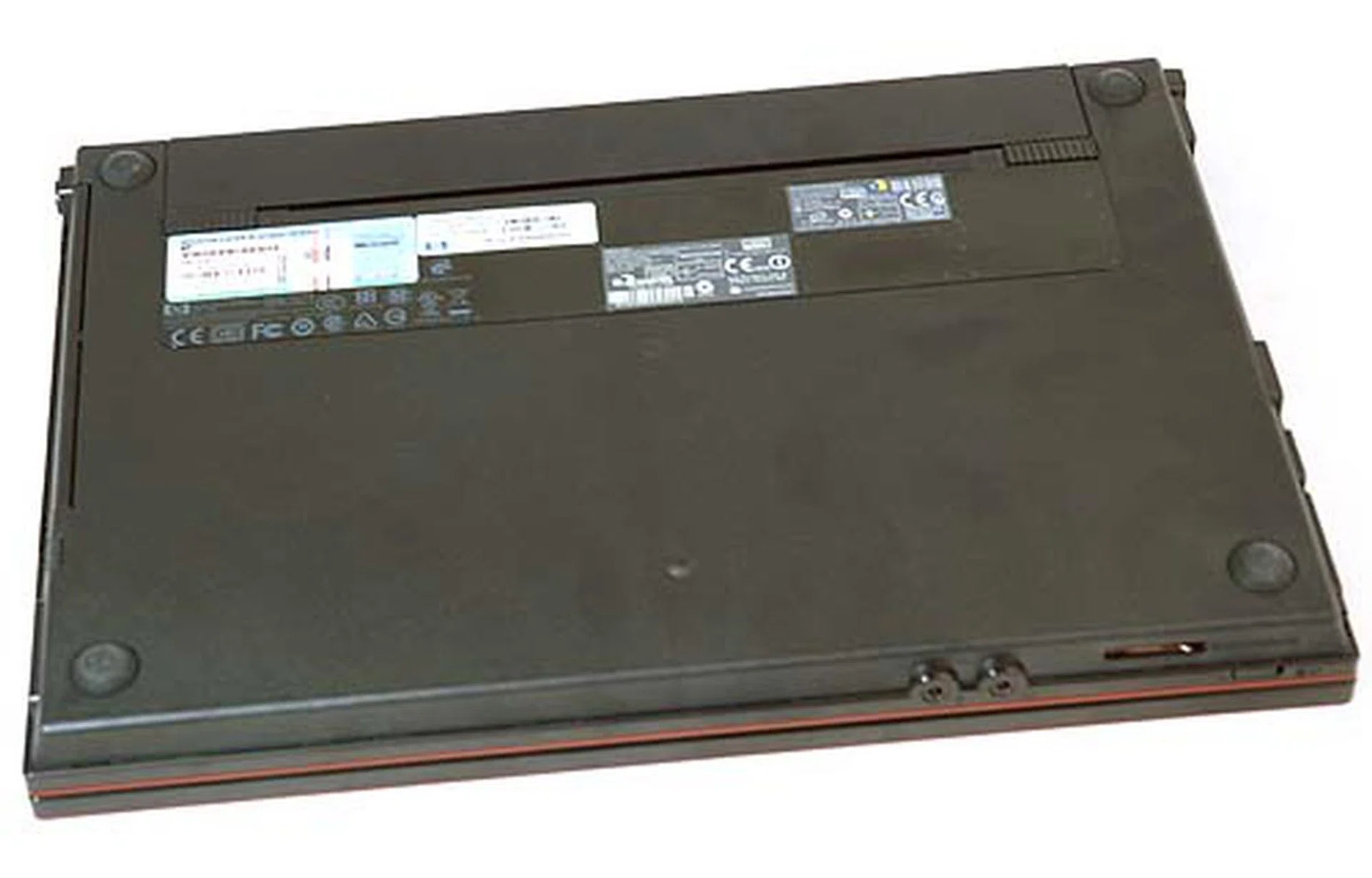 The back of the HP ProBook 4411s lies clean with no panels to open for upgrading the notebook.