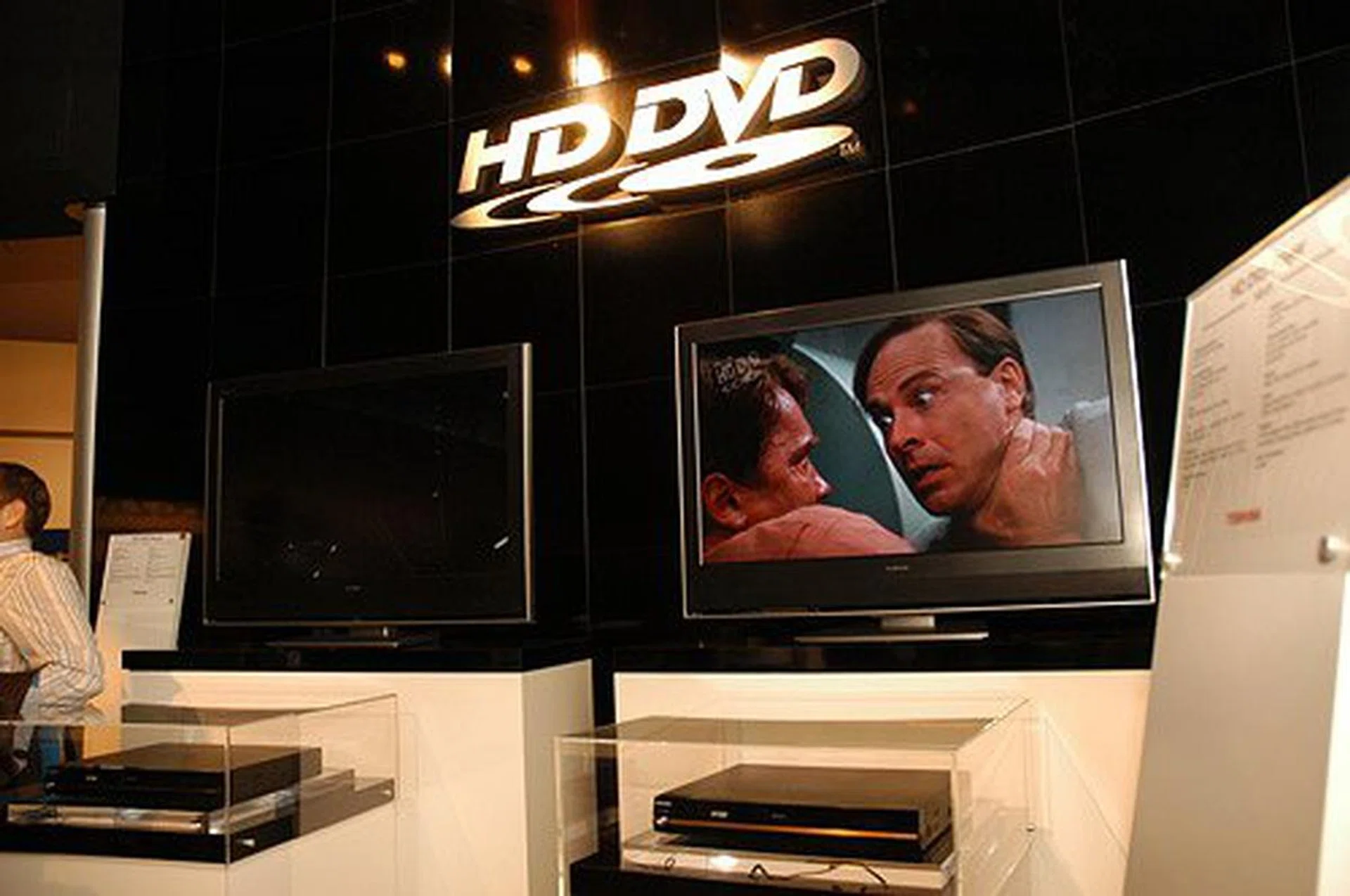 Toshiba showcased two of its HD DVD playersï¿½the HD-E1 and HD-XE1ï¿½which will be available to European consumers by November/December 2006 respectively. While both play HD DVD movies with upscaling functions for DVD movies to 720p and 1080i, the XE1 allows you to upscale conventional DVD movies to 1080p resolution. In terms of sound support, expect no less than Dolby Digital Plus support, DTS-HD and Dolby TrueHD. Dolby Digital Plus itself has a bit rate of up to 3Mbps. 