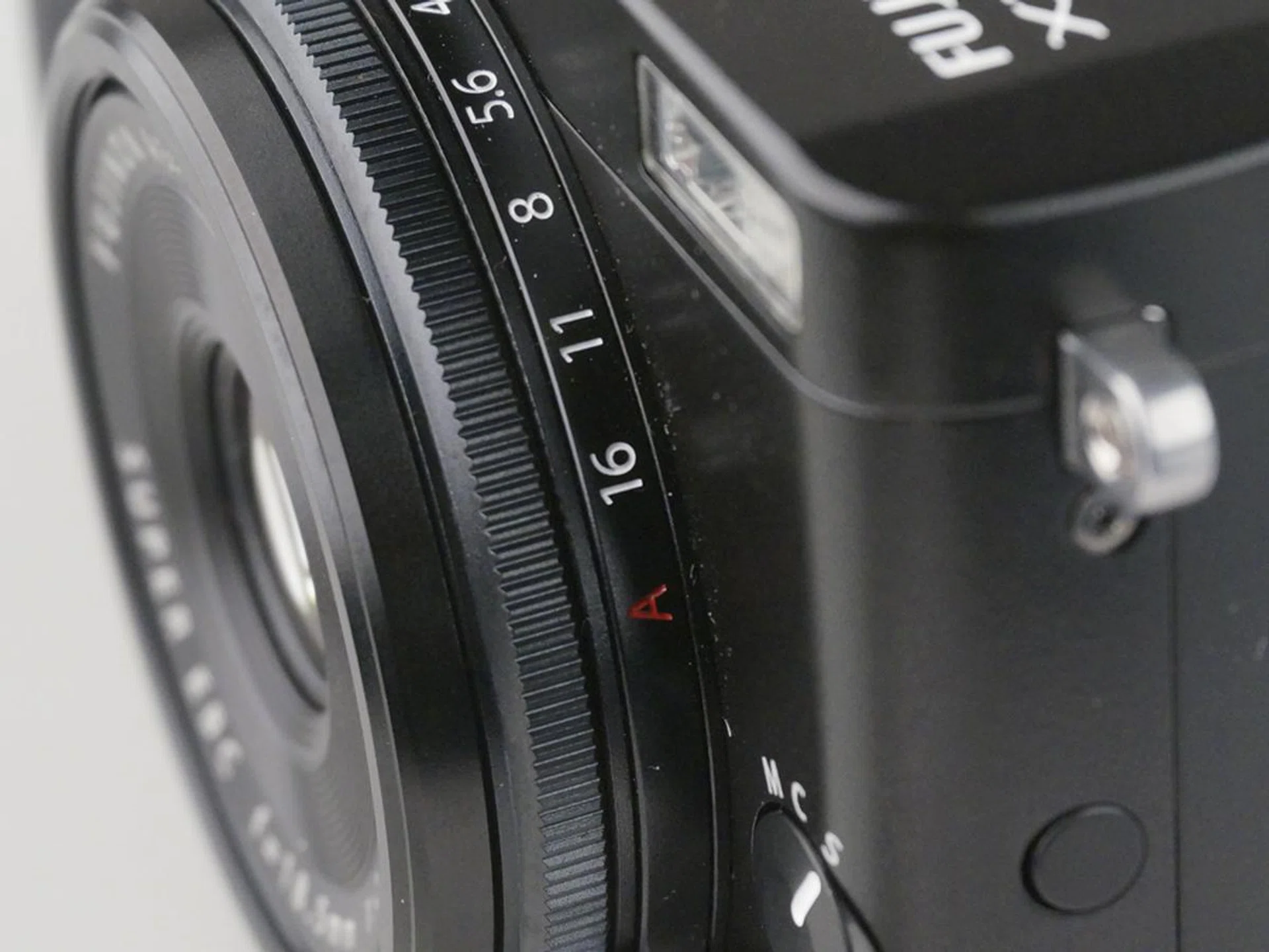 The aperture ring allows for adjustments in 1/3 stops.