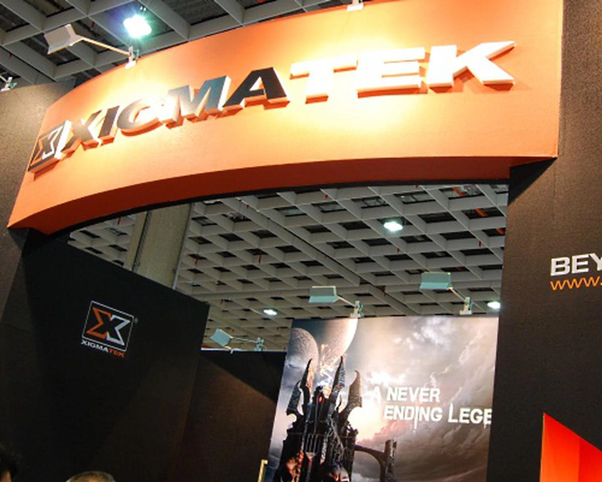 Xigmatek is known for its Direct Heatpipe cooler designs and we checked out its booth at Computex to find out what's new. 