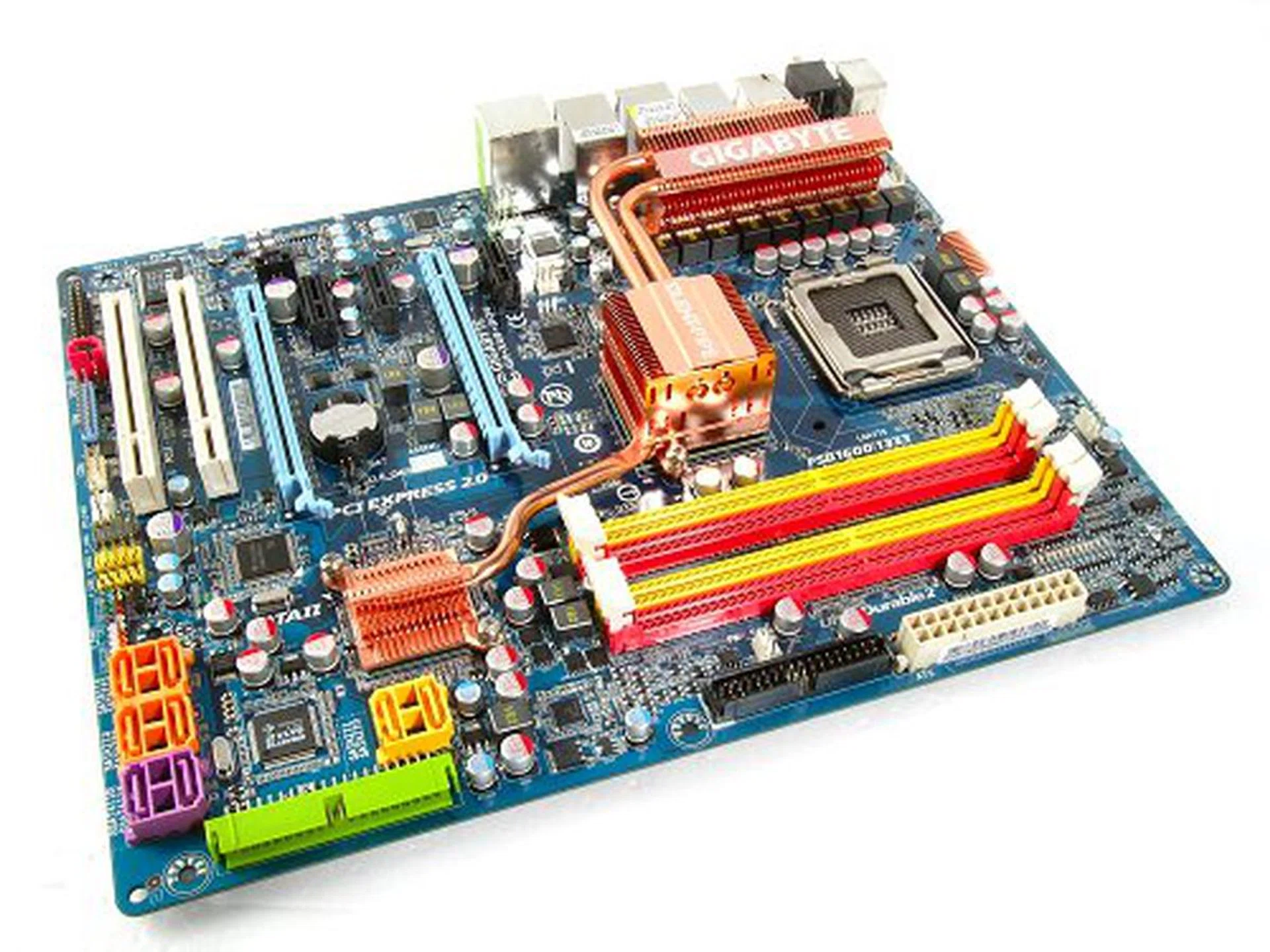 The Gigabyte GA-X48-DQ6 is a worthy successor to the GA-X38-DQ6.