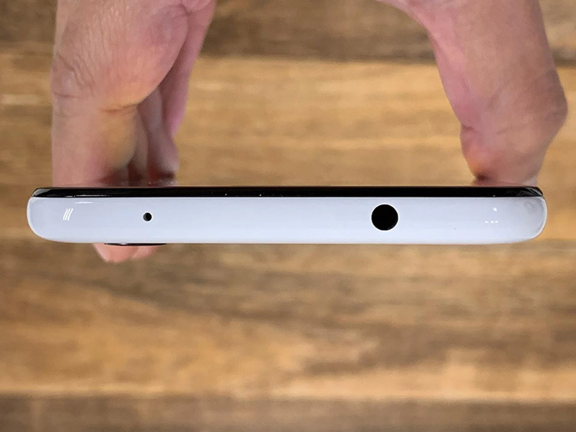 Hello, 3.5mm headphone jack!