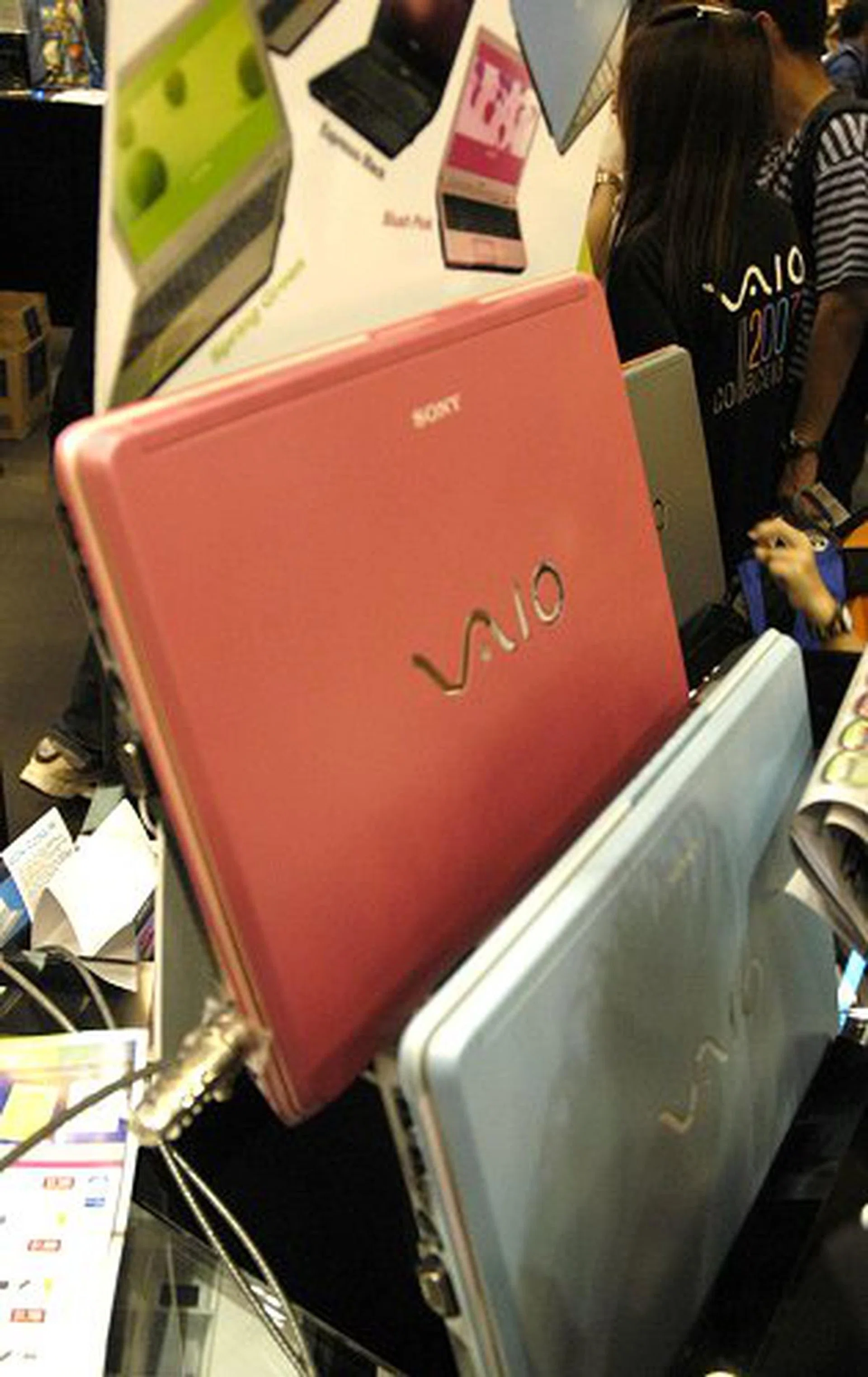  Aimed at the young and trendy, the colorful Vaio C series is probably the most affordable notebooks from Sony, with prices starting from $1799.  