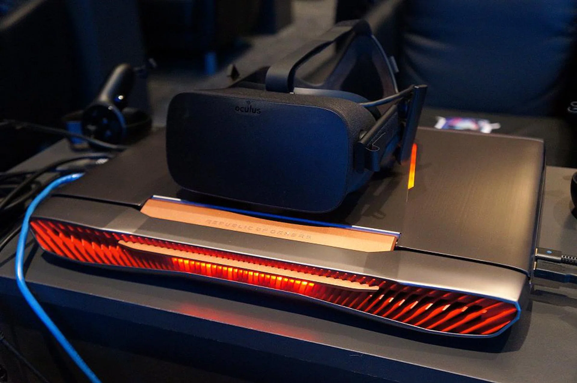Our experience at the Intel press conference was powered by new notebooks running Intel 7th gen Core processors with discrete graphics and Oculus Rift VR headset gear.