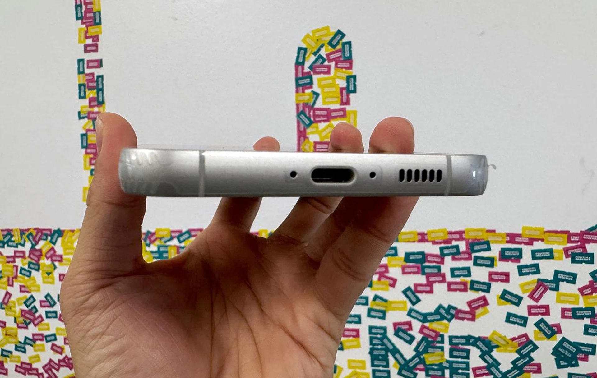 USB-C port on the Samsung Galaxy S23 FE.