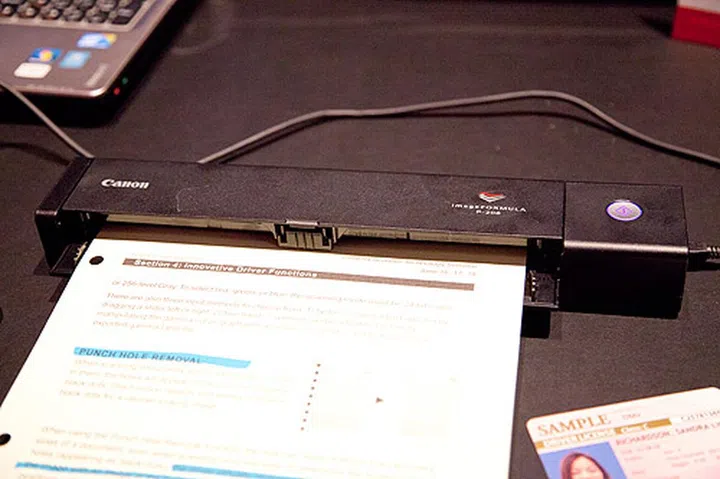 The new Canon imageFORMULA P-208 Scan-tini personal scanner.