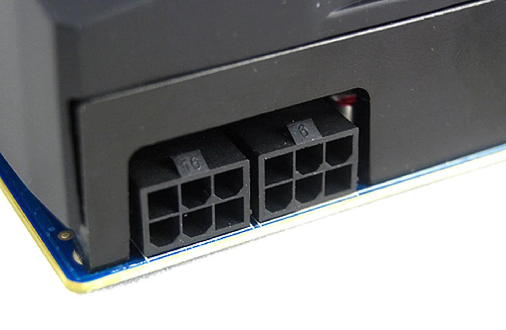 Curiously, the card also makes use of two 6-pin PCIe power connectors instead of one. Would this affect power consumption? We'll find out soon enough.