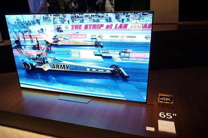 The new Sony Bravia A8F in the flesh at CES 2018. We estimate this to be available locally by the second quarter of 2018.