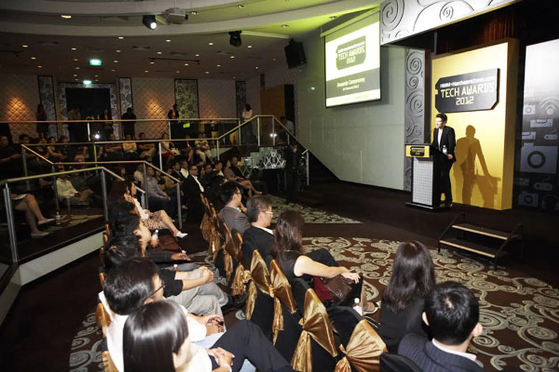 As with our previous Tech Awards 2011 ceremony, Olie Pettigrew once again played host to an extensive and esteemed selection of guests from all corners of the consumer electronics industry.  