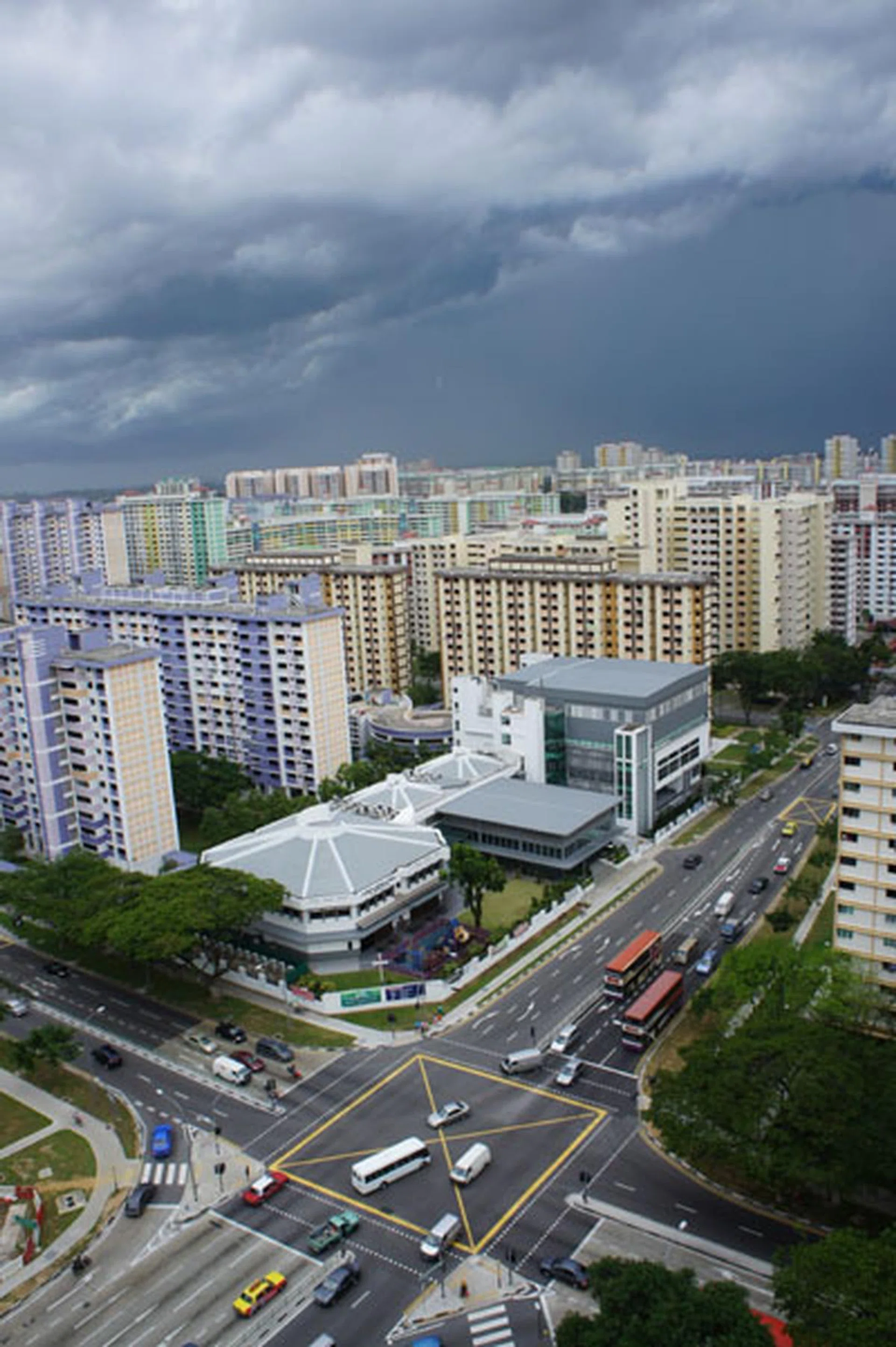 1/60 sec at F11 & 27mm (35mm equivalent), ISO200.