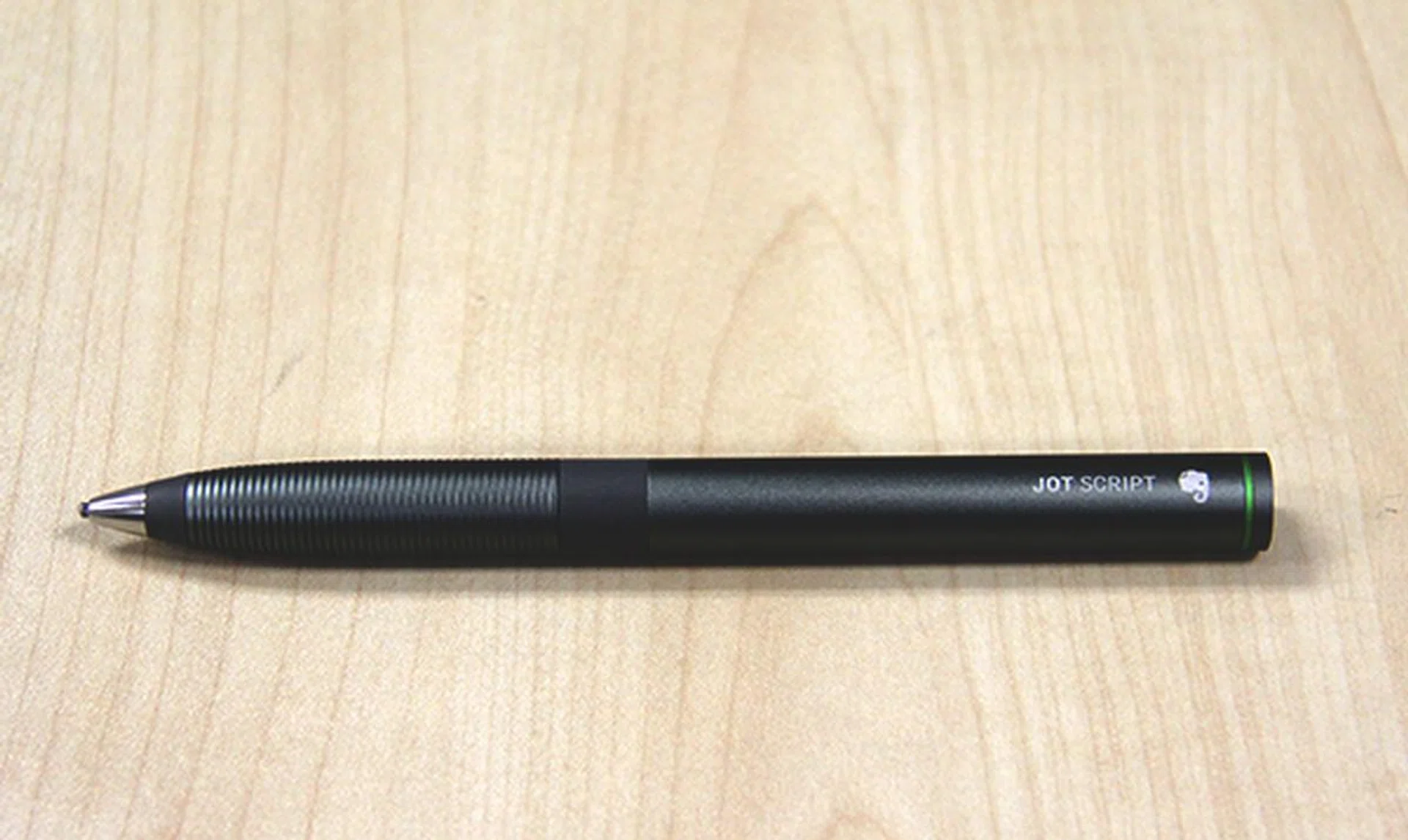 In the hands, the Adonit Jot Script Evernote Edition stylus feels like a high-end pen with its nicely finished aluminum barrel.