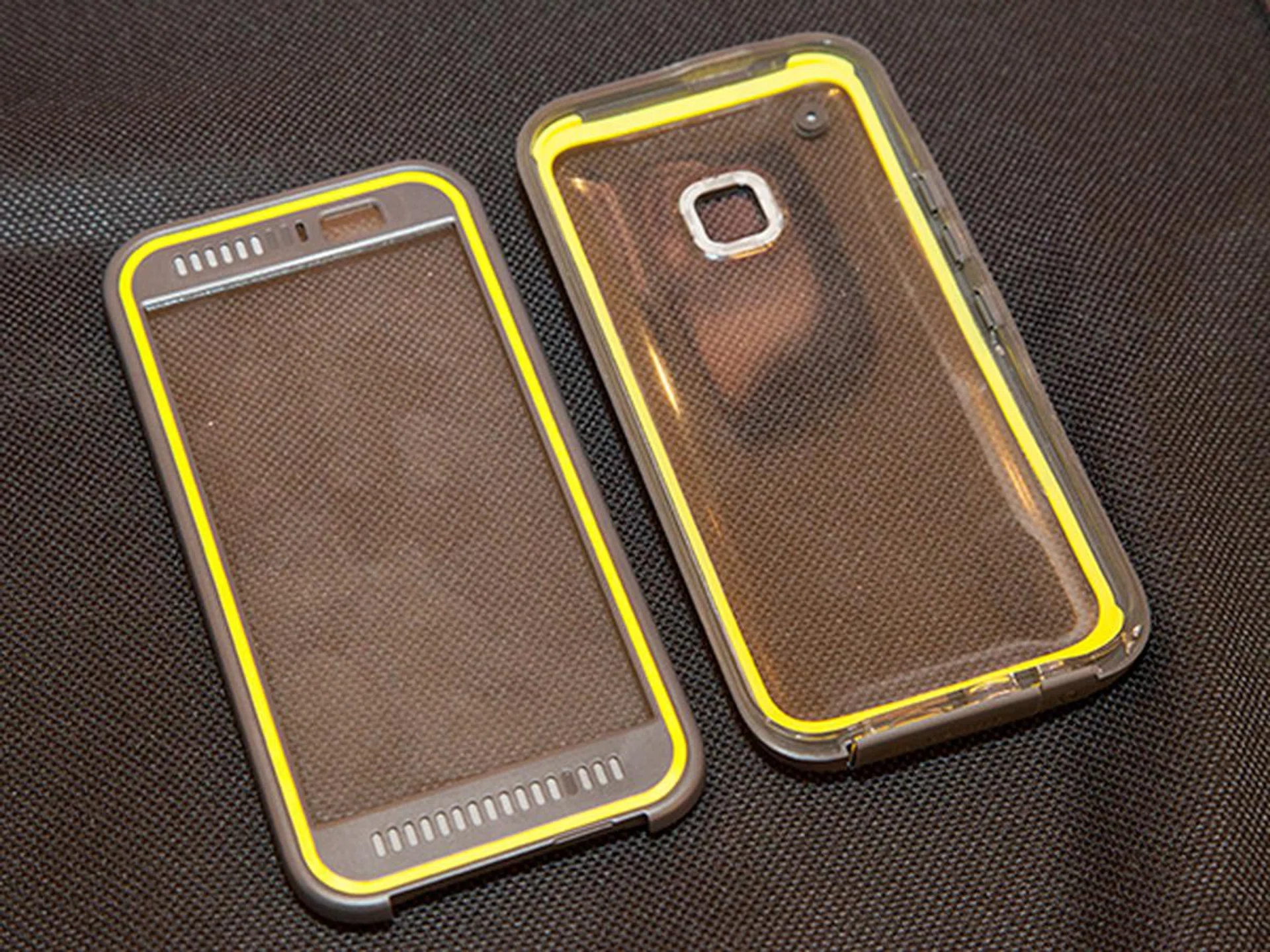 HTC will ship an active case that provides waterproofing and protection to the HTC One M9 smartphone. The case will give your device an IP68 rated protection to dust and water.