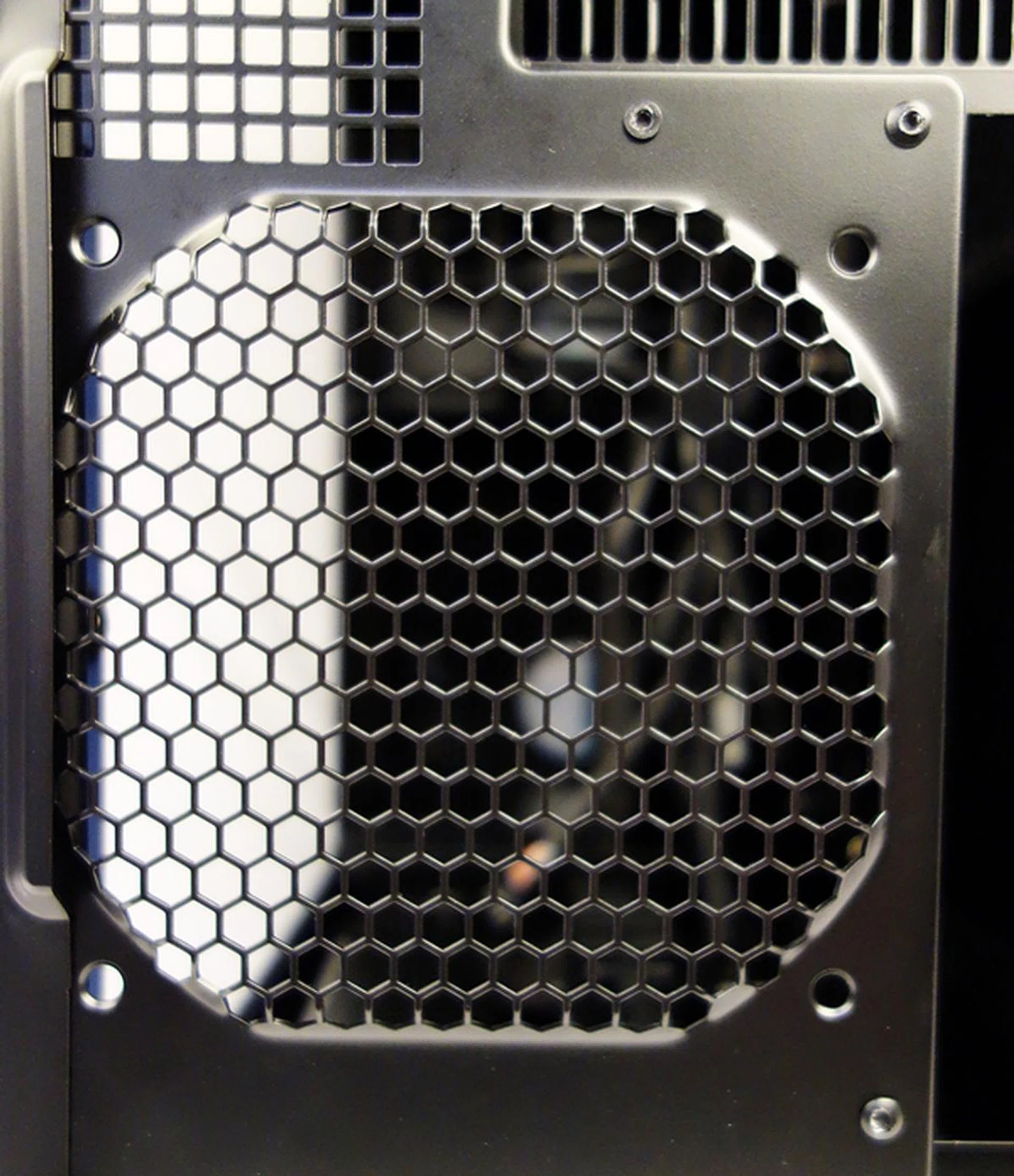 The rear 120mm outlet fan mounting option of the chassis.