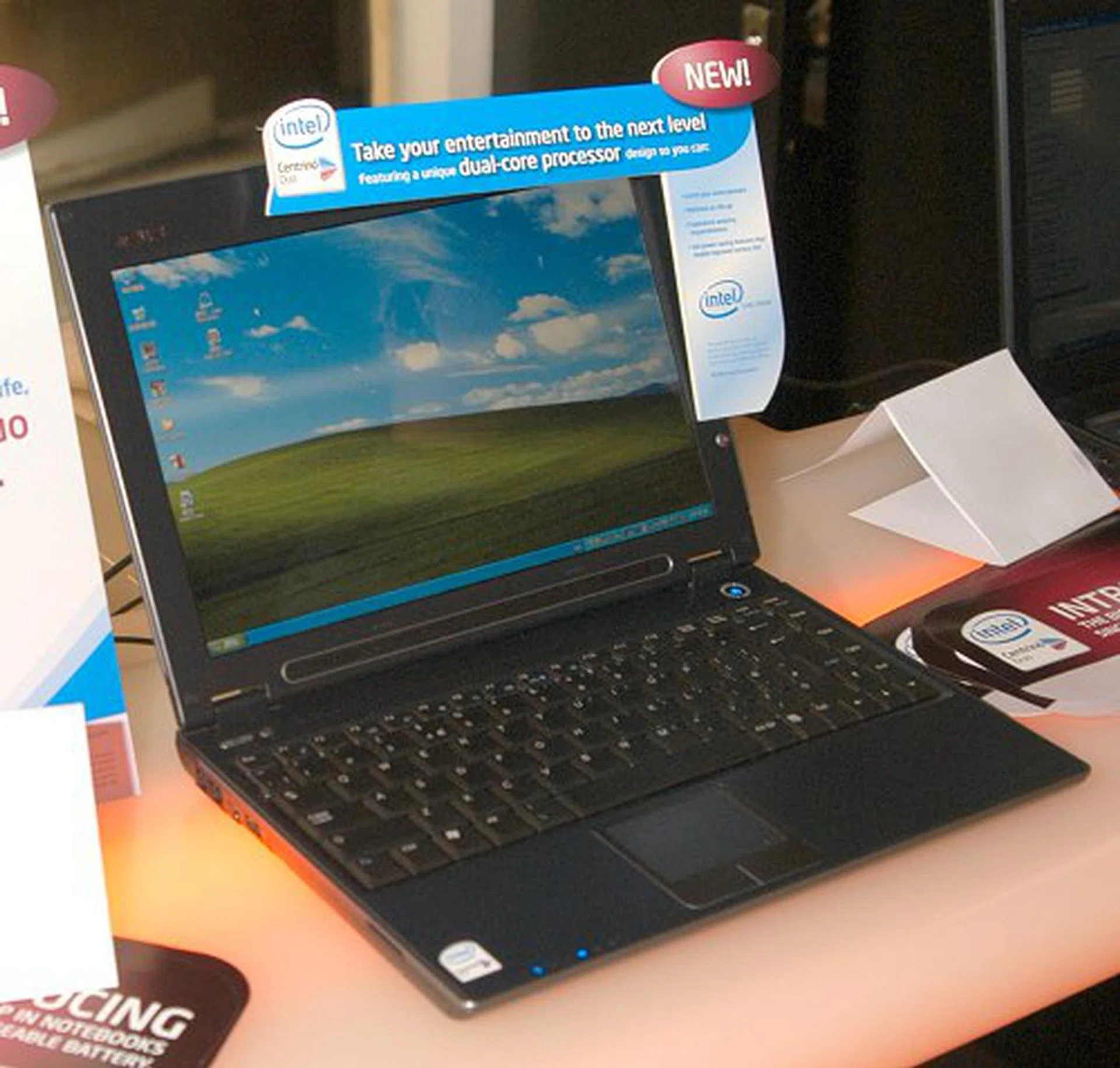 ASUS W5F is the company's first 12.1-inch Intel Centrino Duo lightweight notebook and is fitted with the Mobile Intel 945GM chipset, which means to say the widescreen LCD screen is powered by the integrated Intel Graphics Media Accelerator (GMA) 950. The notebook also comes with a slim all-format DVD writer.