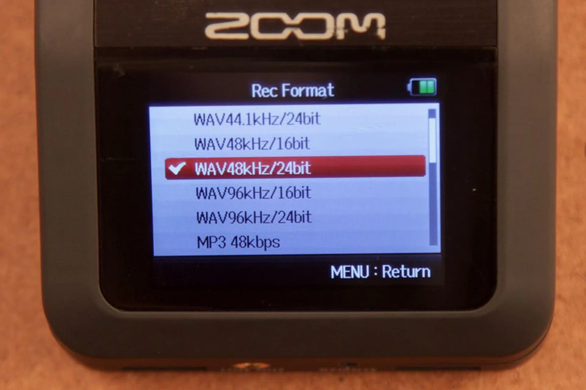 The H6 records a variety of WAV and MP3 formats, including the broadcast recording staple, 24-bit/48kHz WAV.