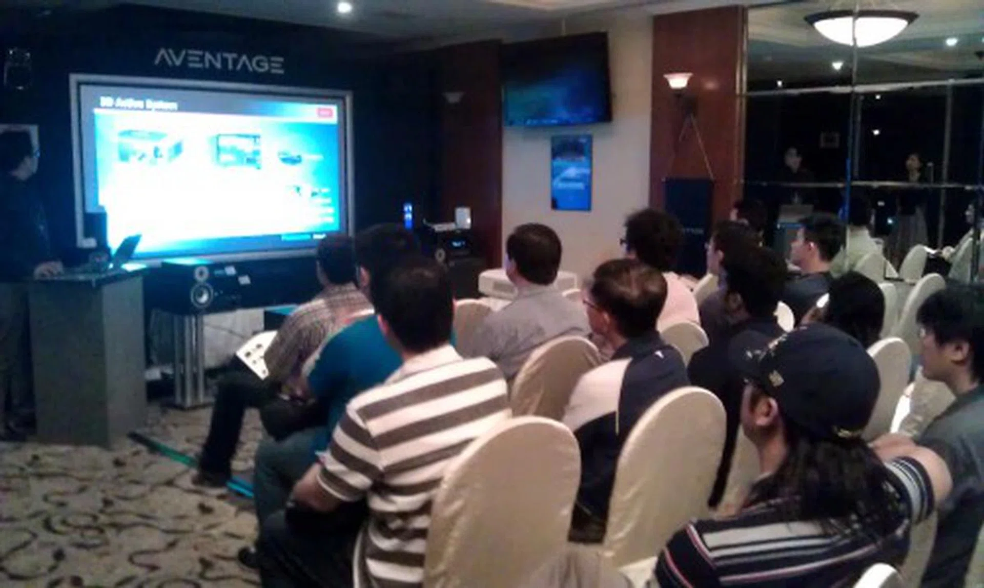 A full house listening attentively to Yamaha's and Panasonic's presentations on their latest technologies and what to consider in purchasing their AV equipment. Importantly, the right spokespeople were around to help each of the members' queries as they mingled together after the main presentation.