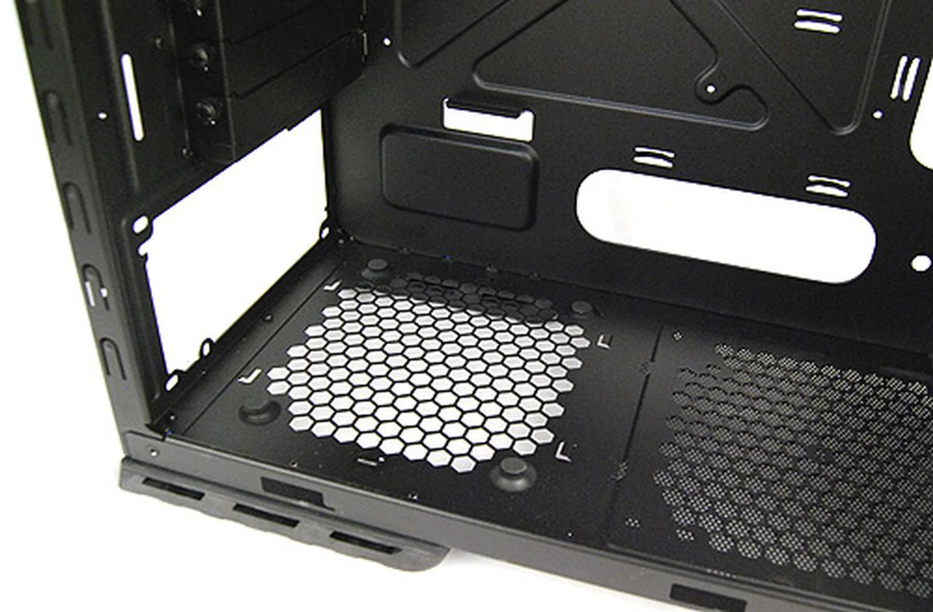 The PSU bay is located at the bottom and there's handily placed rubber padding to help reduce noise and vibration.