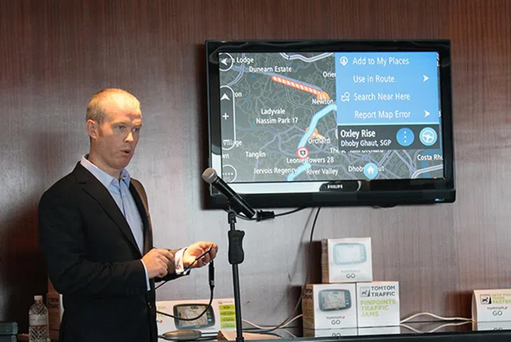 Chris Kearney, Vice President TomTom Asia Pacific, demonstrating the TomTom Traffic feature on the new devices.
