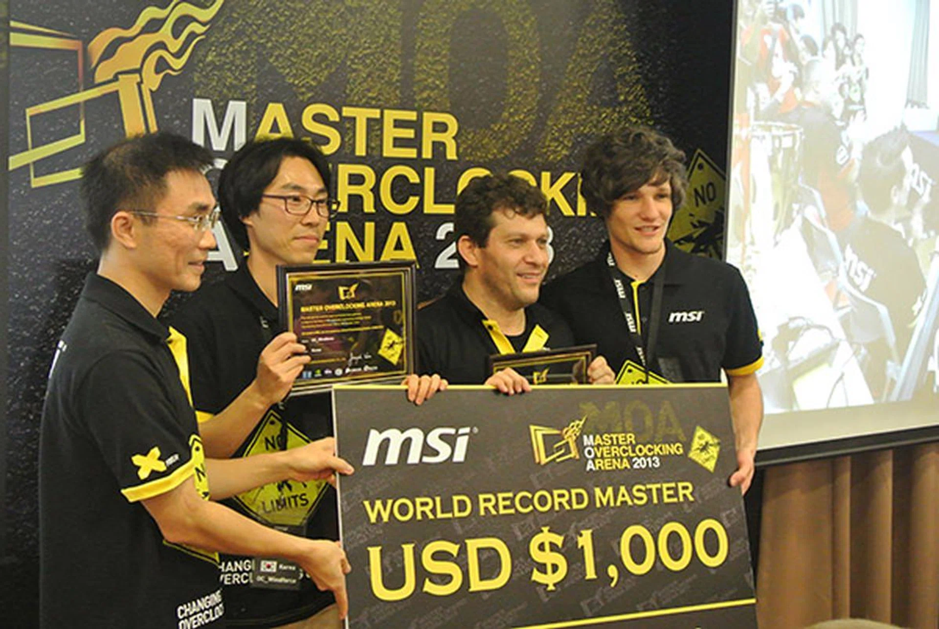 The US$ 1,000 Championship prize pool was split into three since each of them broke a single world record.