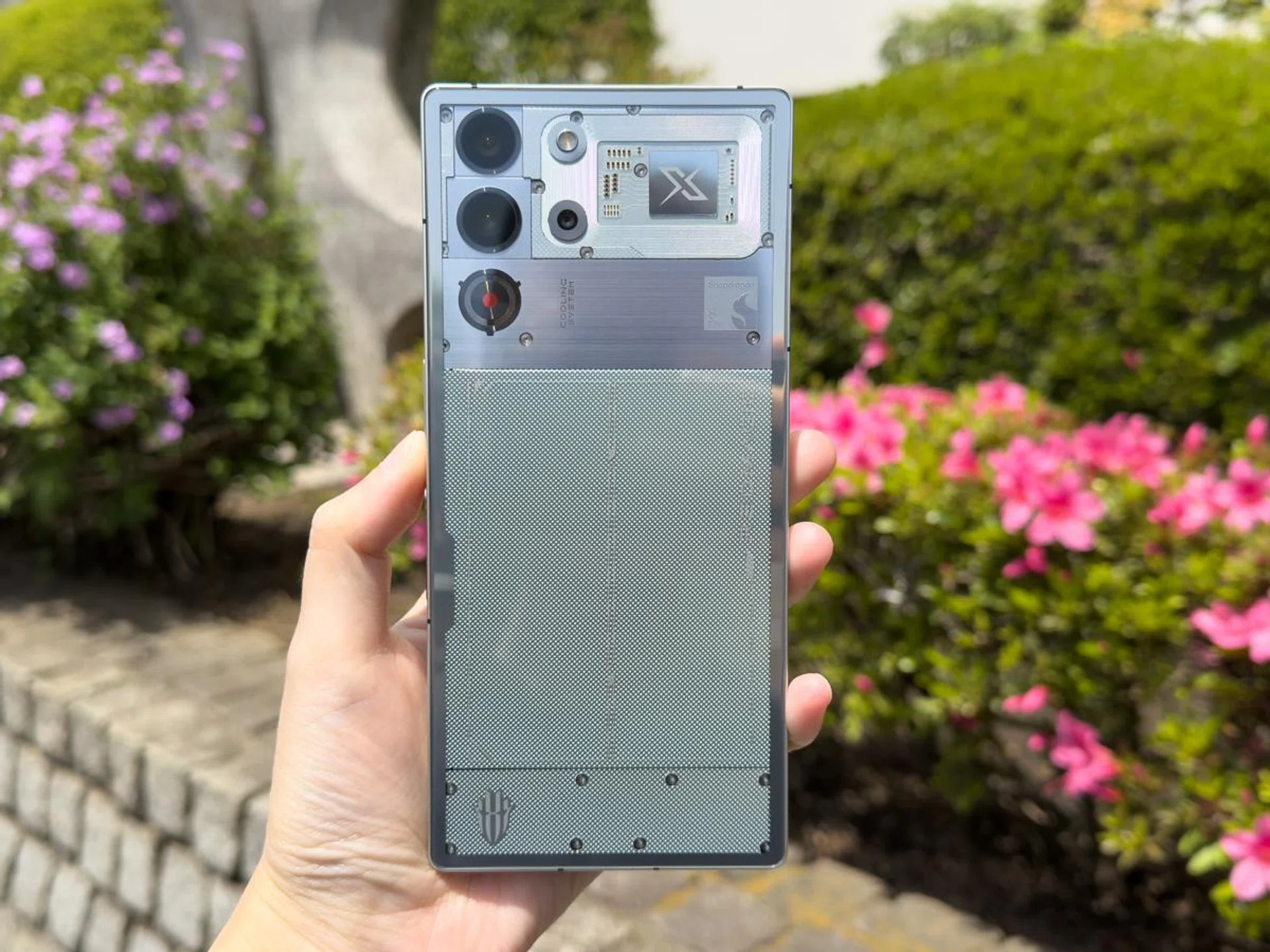 Limited years of security updates is tough. Photo: HWZ.