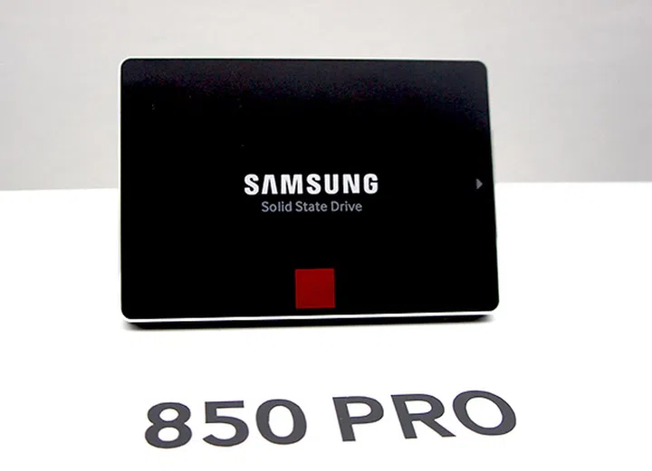 The SSD 850 PRO might be new, but it looks identical to the older SSD 840 PRO.