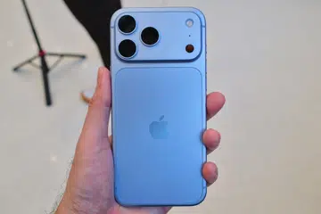 Apple iPhone 18 Pro Max hand-held