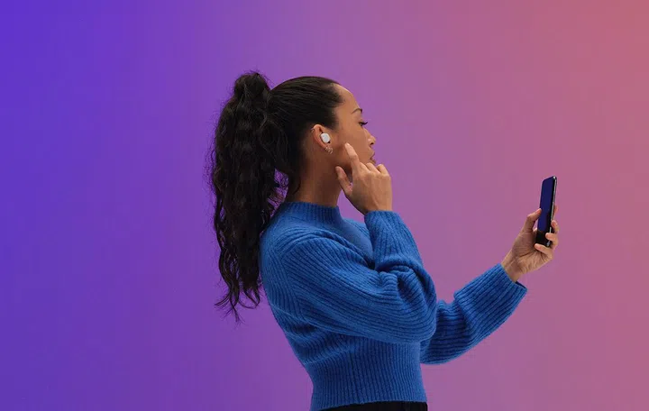 Sennheiser Momentum True Wireless 3 in White.