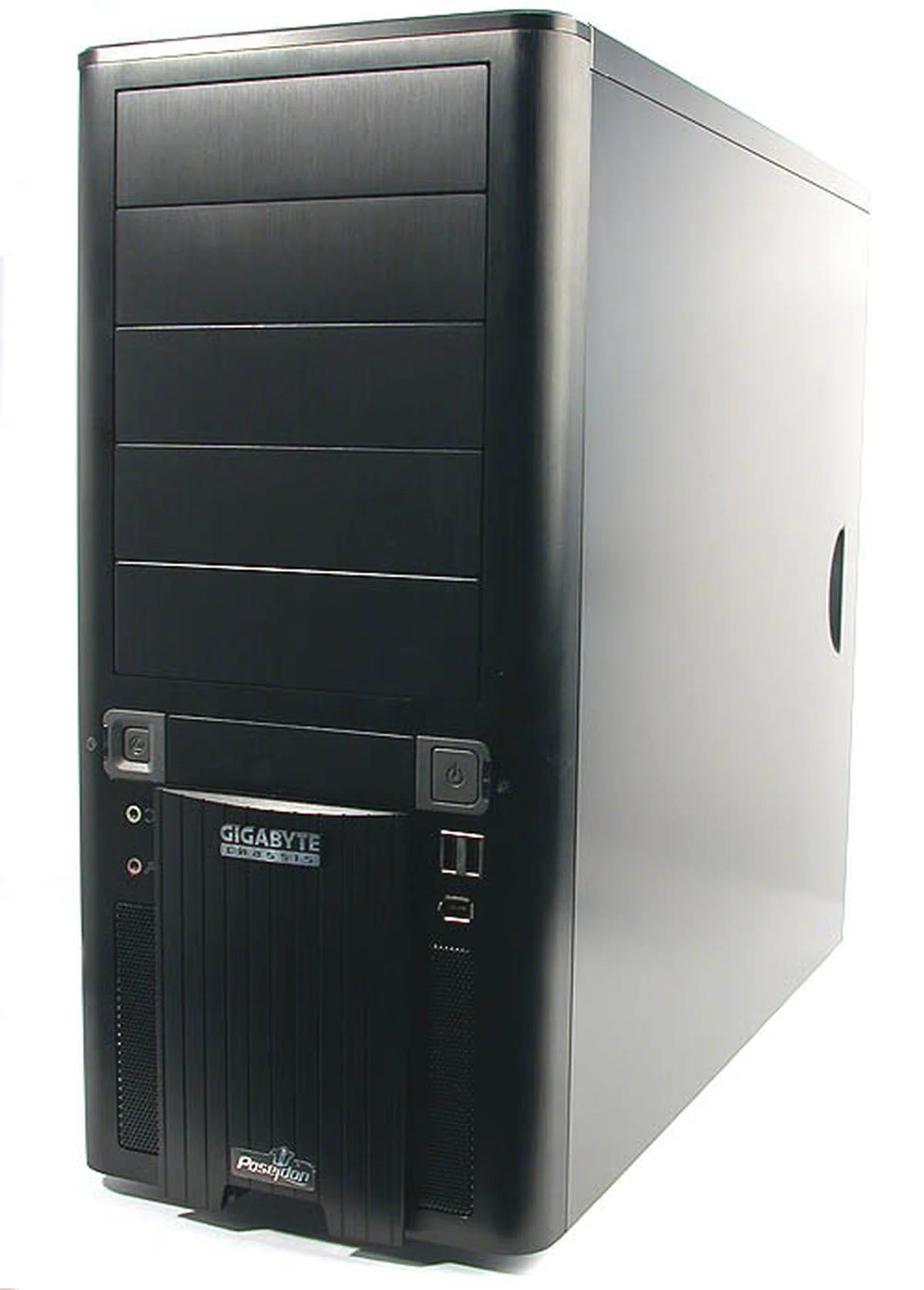 Those who didn't like the appearance of Gigabyte's first casing, the 3D Aurora, will probably have no complaints about the conventional looks of the Poseidon.