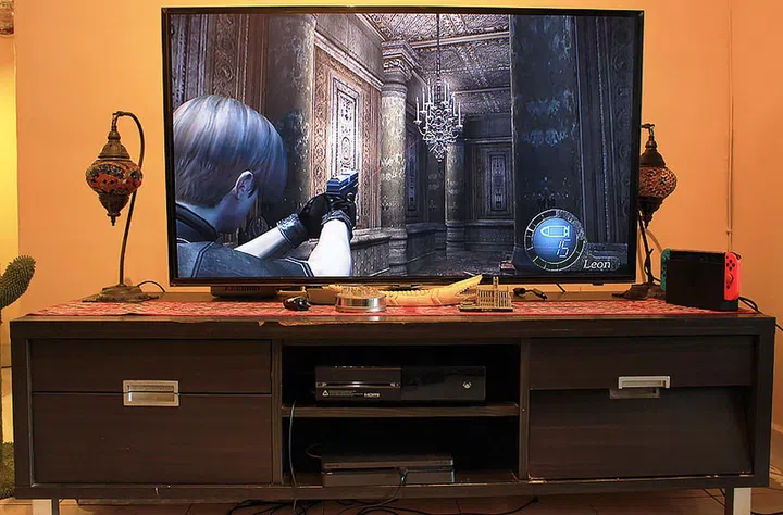 Conveniently, I can switch between all three consoles with the press of a button. Rooting through my drawer for each controller is a little annoying, though. 