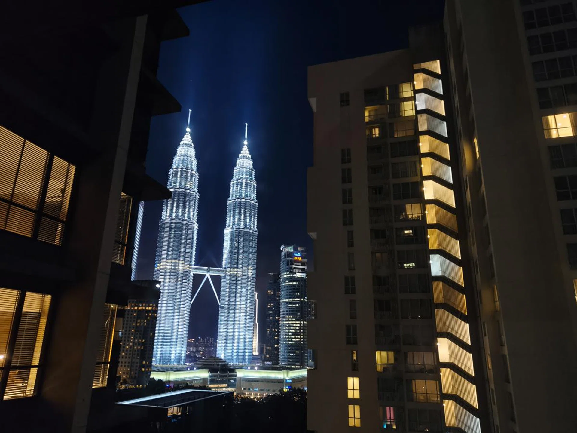 Night mode on. Photo: HWZ.