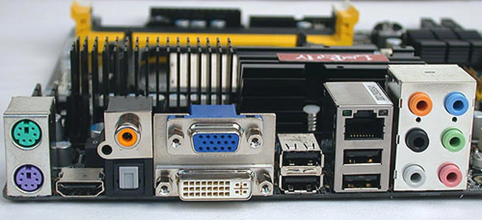 DFI went with having both optical and coaxial S/PDIF outputs at the rear, which meant there were fewer USB ports (four) compared to other similar boards. There's also no eSATA port.