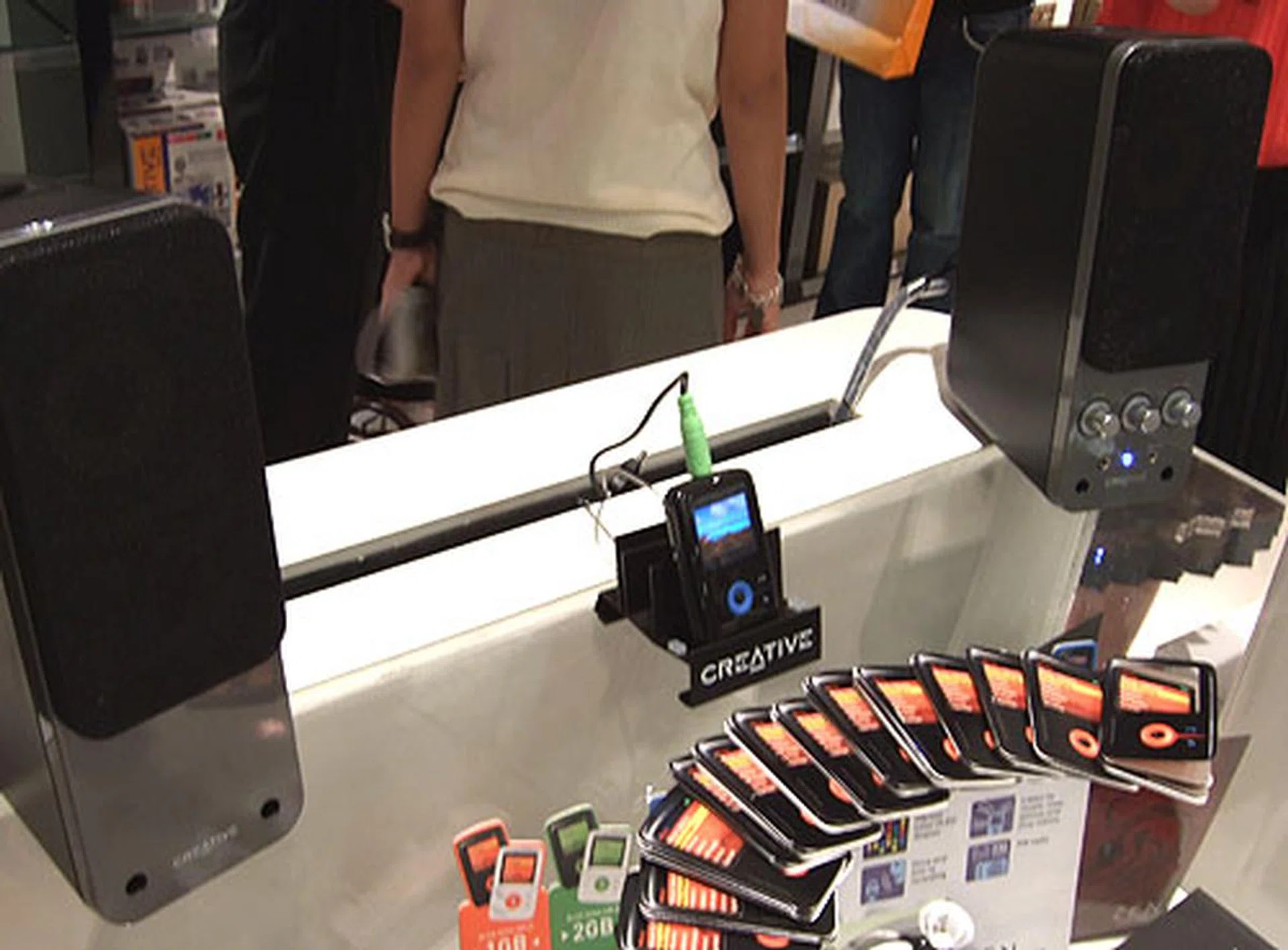 The ZEN V looks ridiculously small with a 3.5mm audio jack plugged into it.