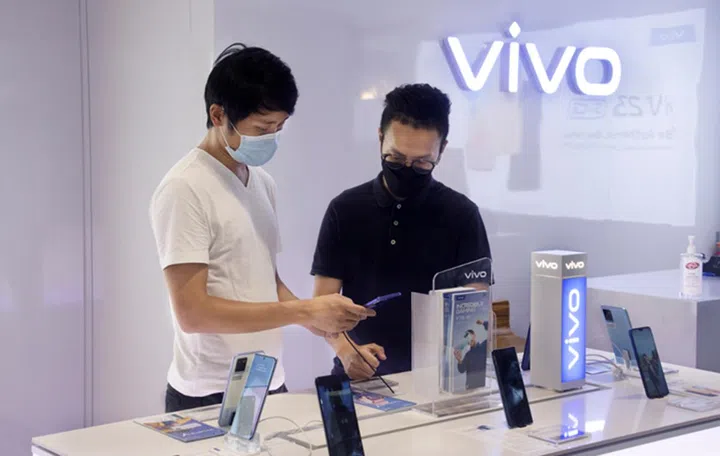 Vivo Concept Store in Bugis Junction, Singapore.
